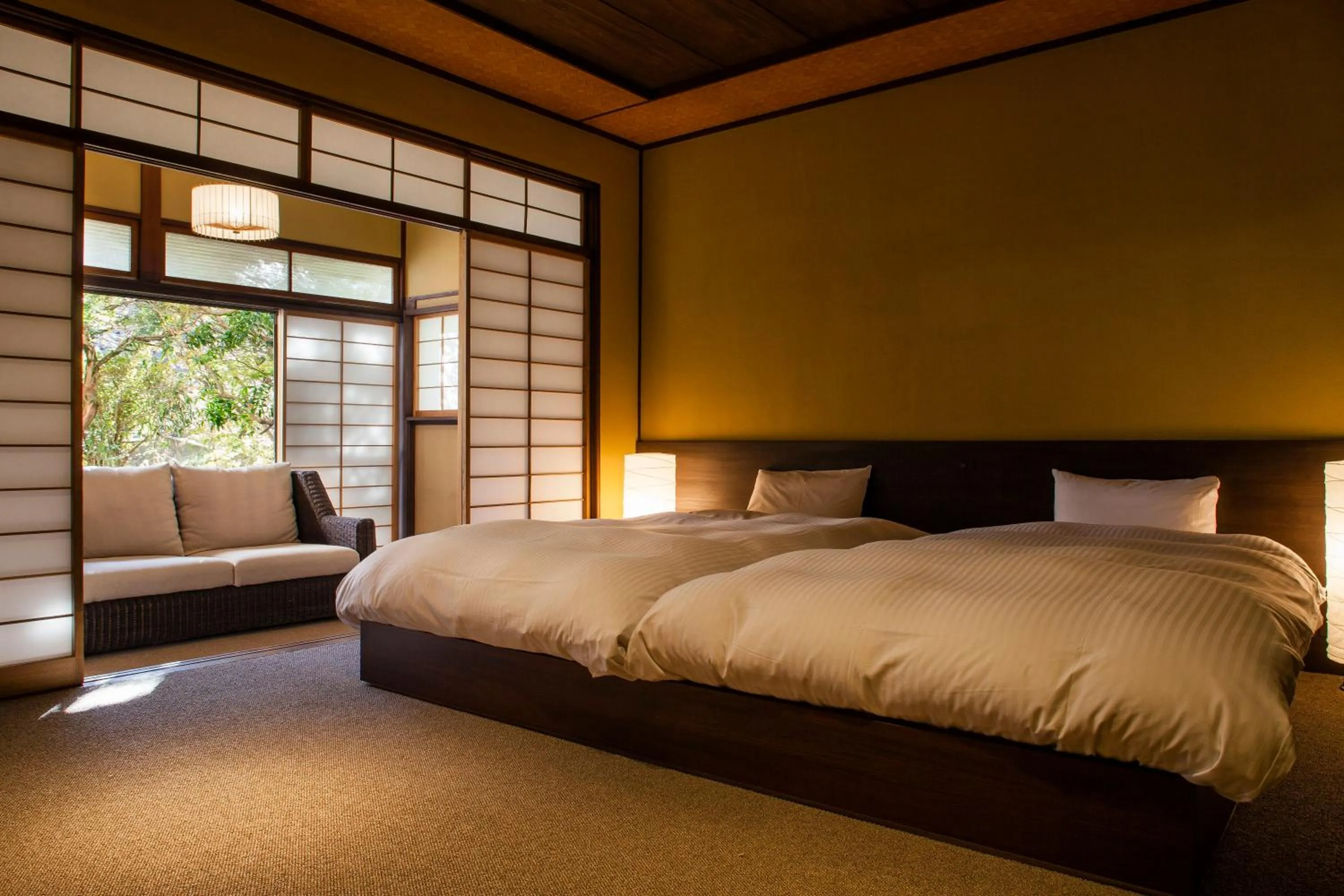 Photo of the whole room, Bed in Matsuzakaya Honten