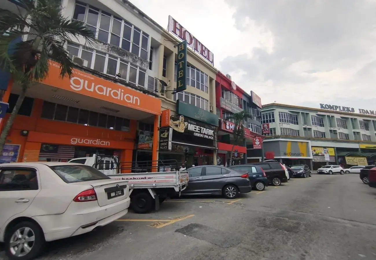 Property building in Fast Hotel Idaman Near To IIUM KL Property building in Fast Hotel Idaman Near To IIUM KL