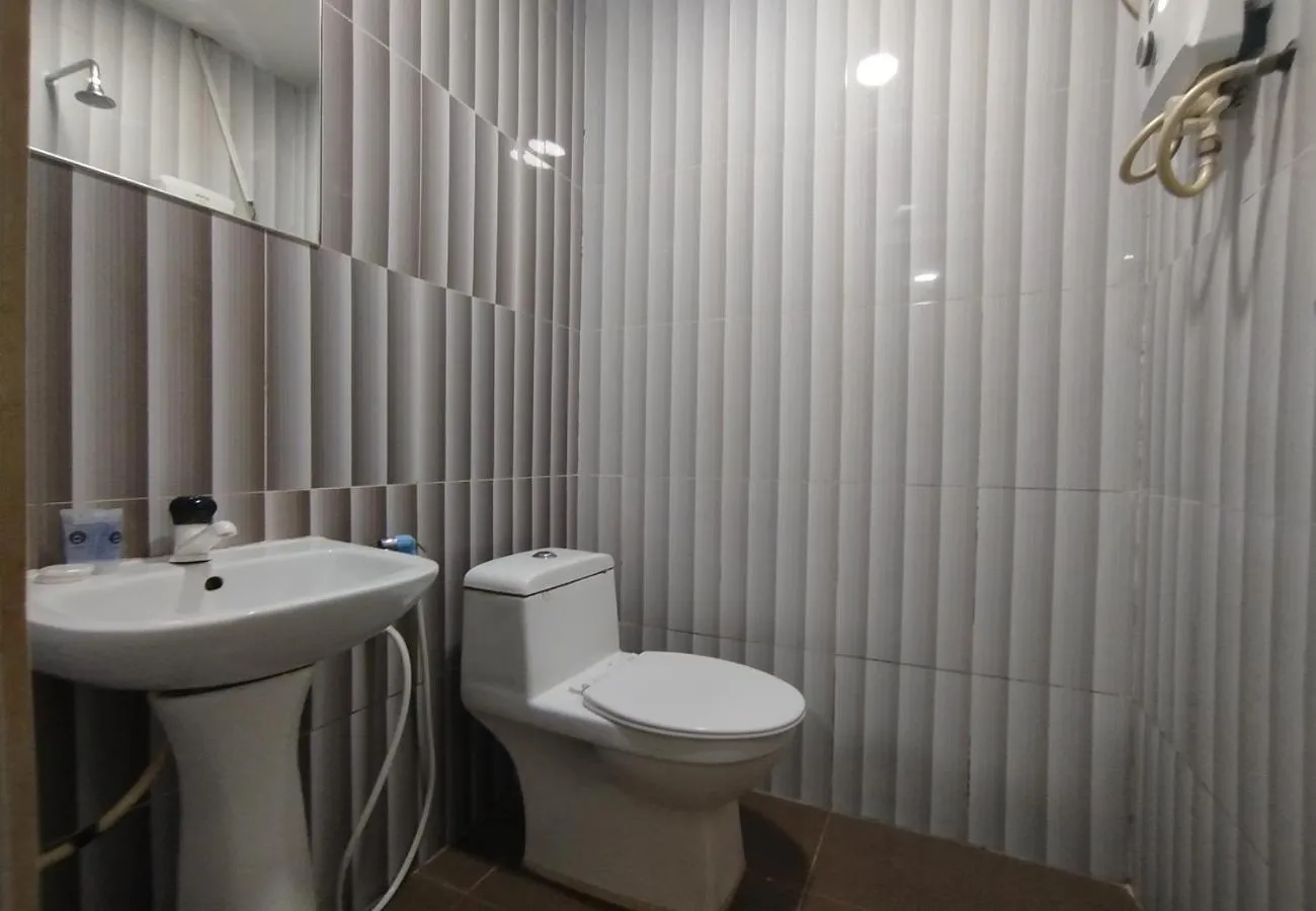 Shower in Fast Hotel Idaman Near To IIUM KL