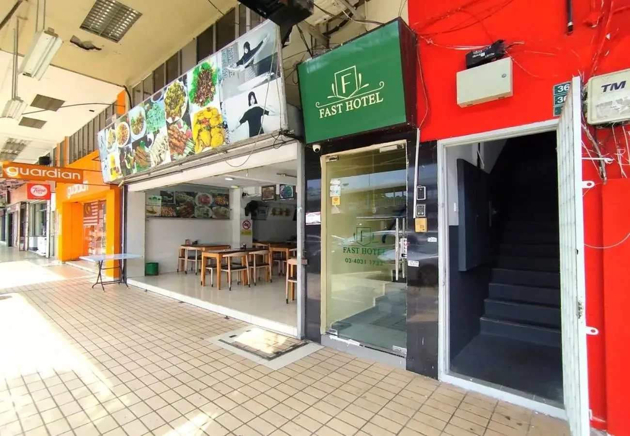 Facade/entrance in Fast Hotel Idaman Near To IIUM KL Facade/entrance in Fast Hotel Idaman Near To IIUM KL
