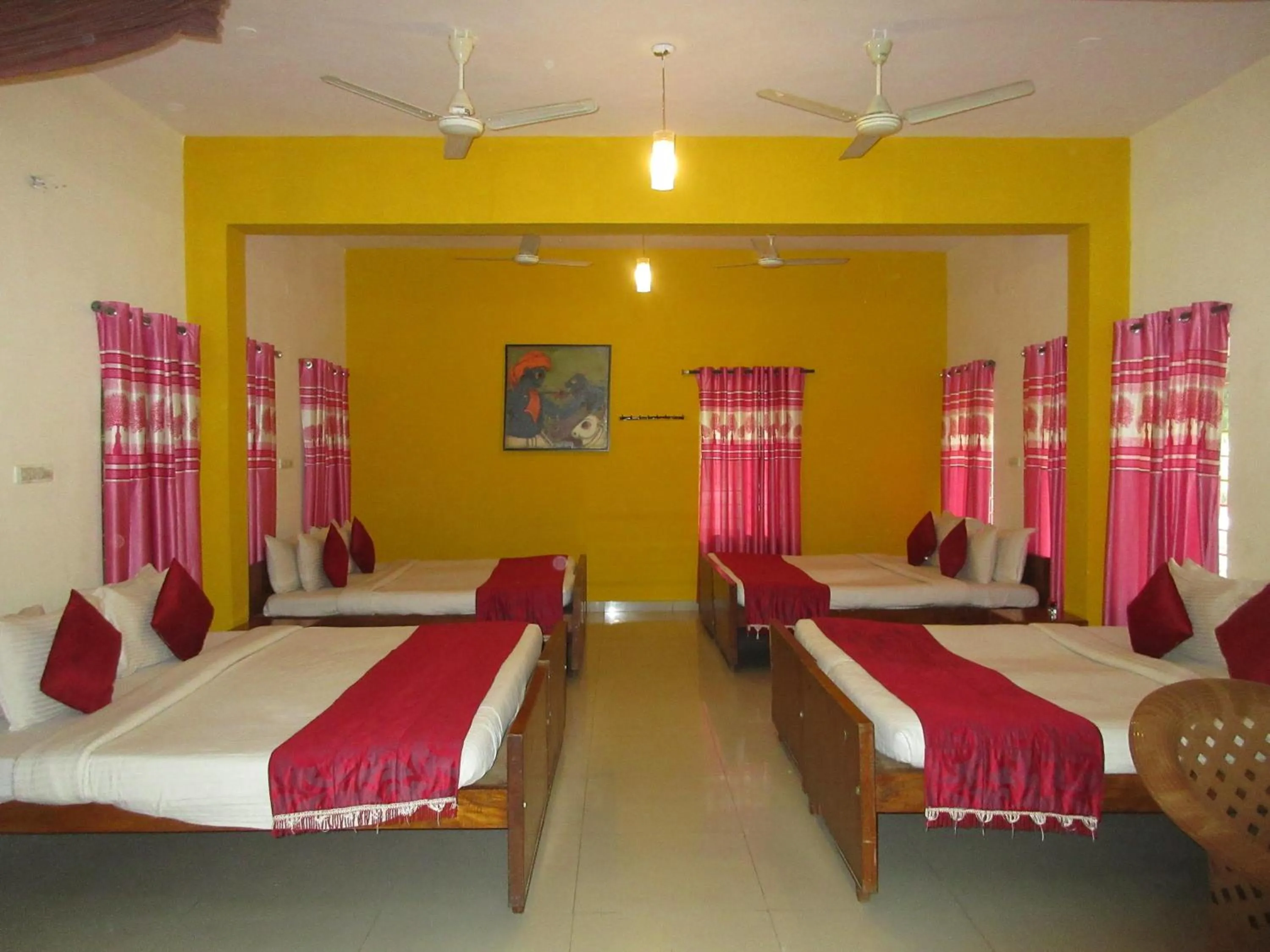 Bed in KSTDC Hotel Mayura Velapuri Belur