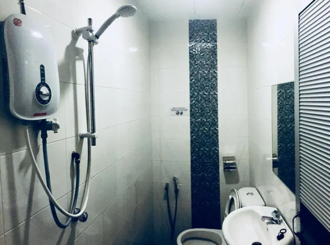 Twin Room with Private Bathroom in Lunas Bliss Twin Room with Private Bathroom in Lunas Bliss