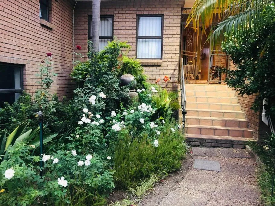 Property building in Wellington Country House