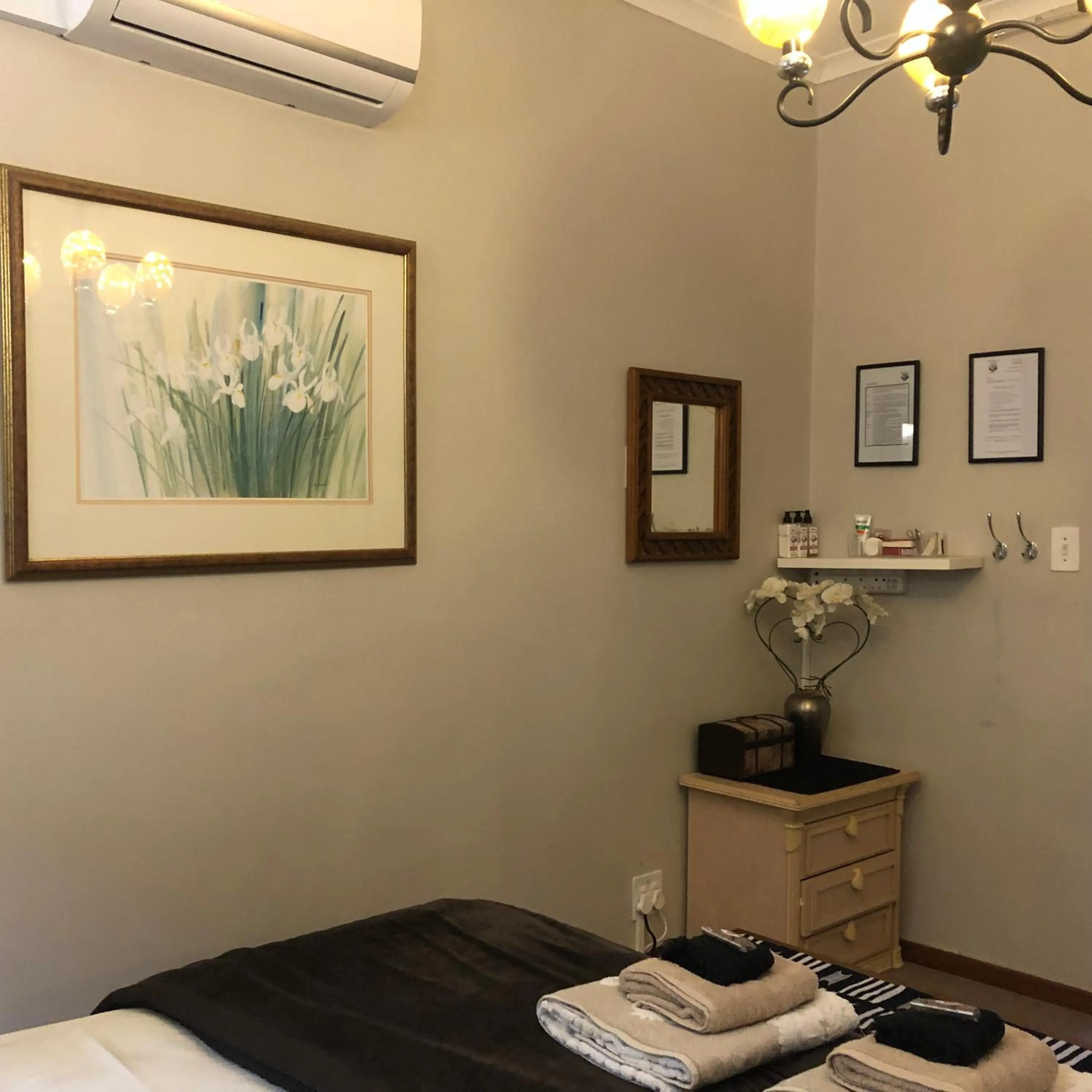 Bed in Wellington Country House