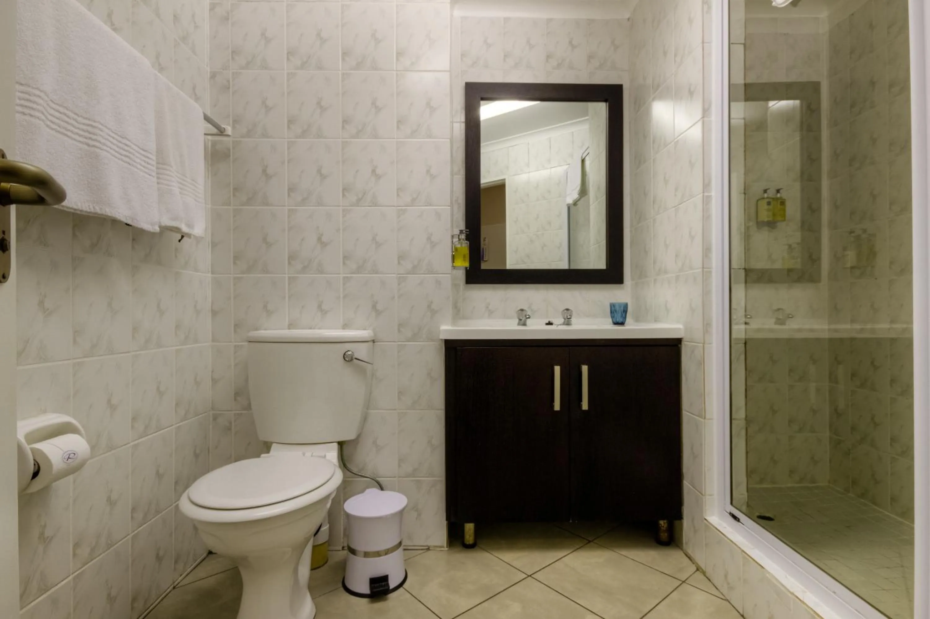 Shower in The Ridge Guesthouse