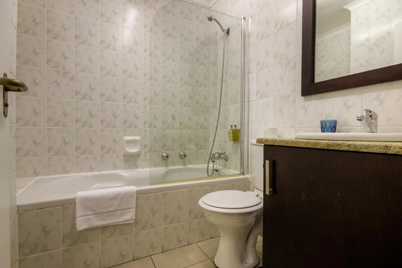 Shower in The Ridge Guesthouse