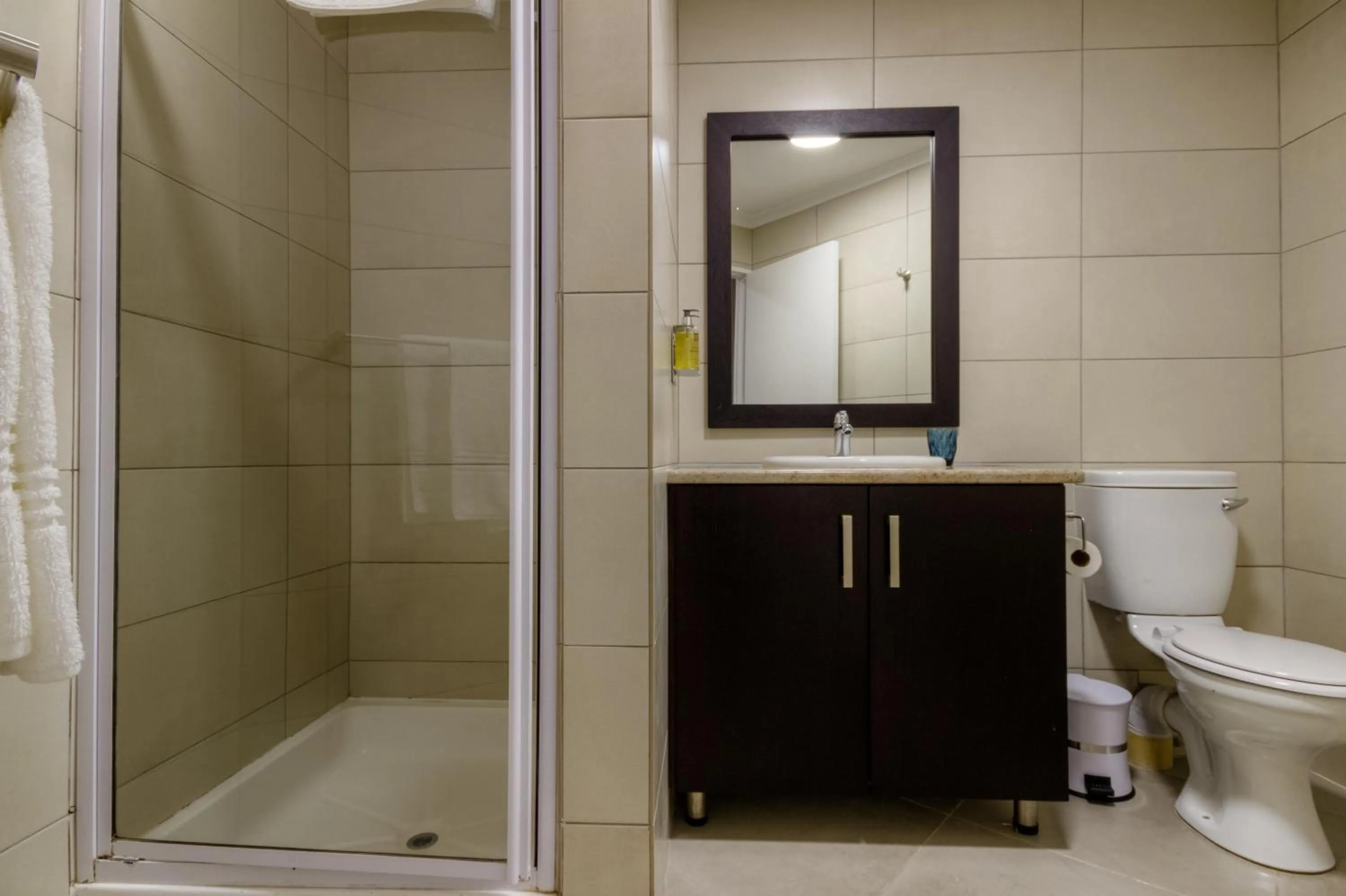 Shower in The Ridge Guesthouse