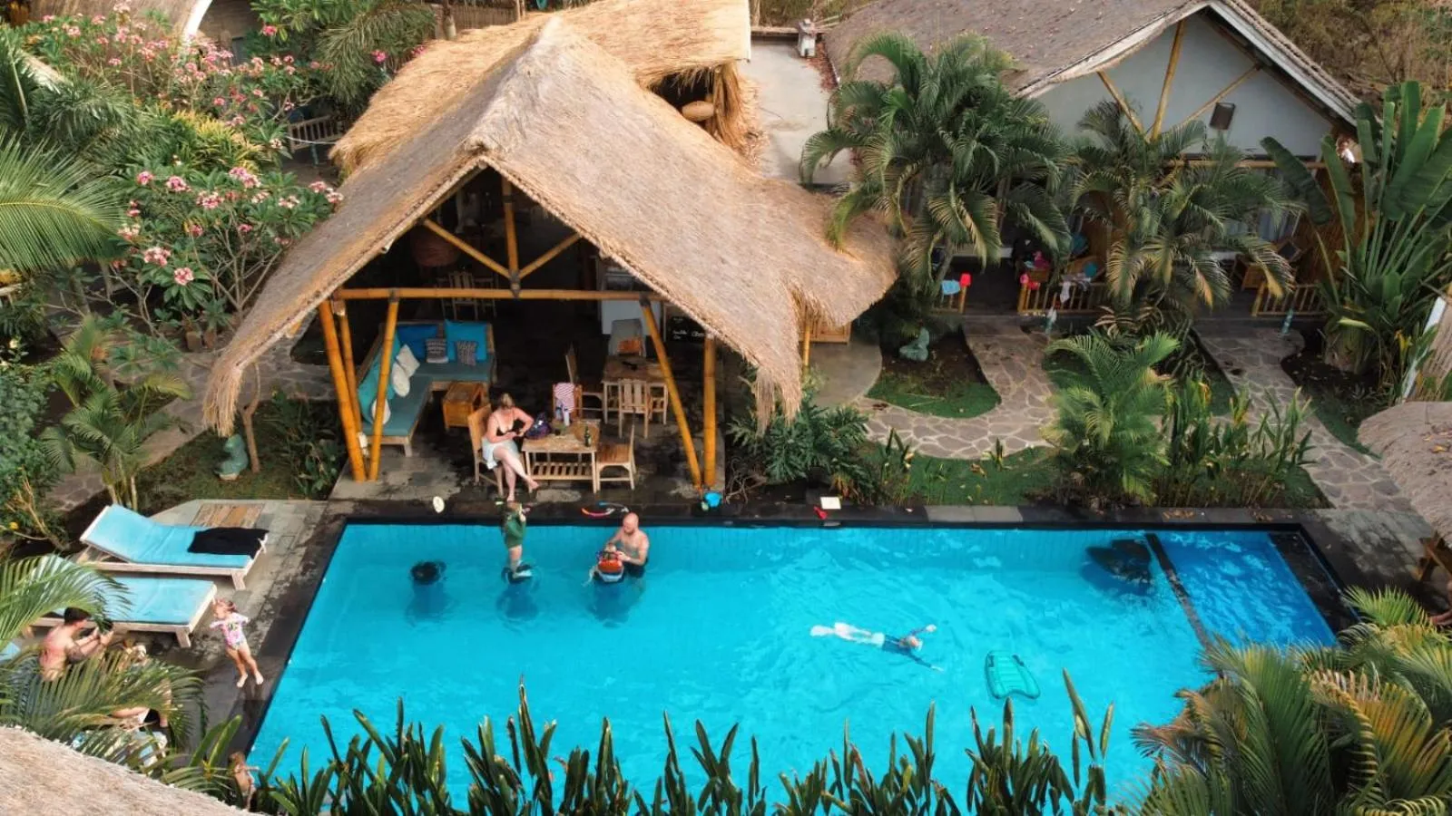 Property building in Gili Matiki