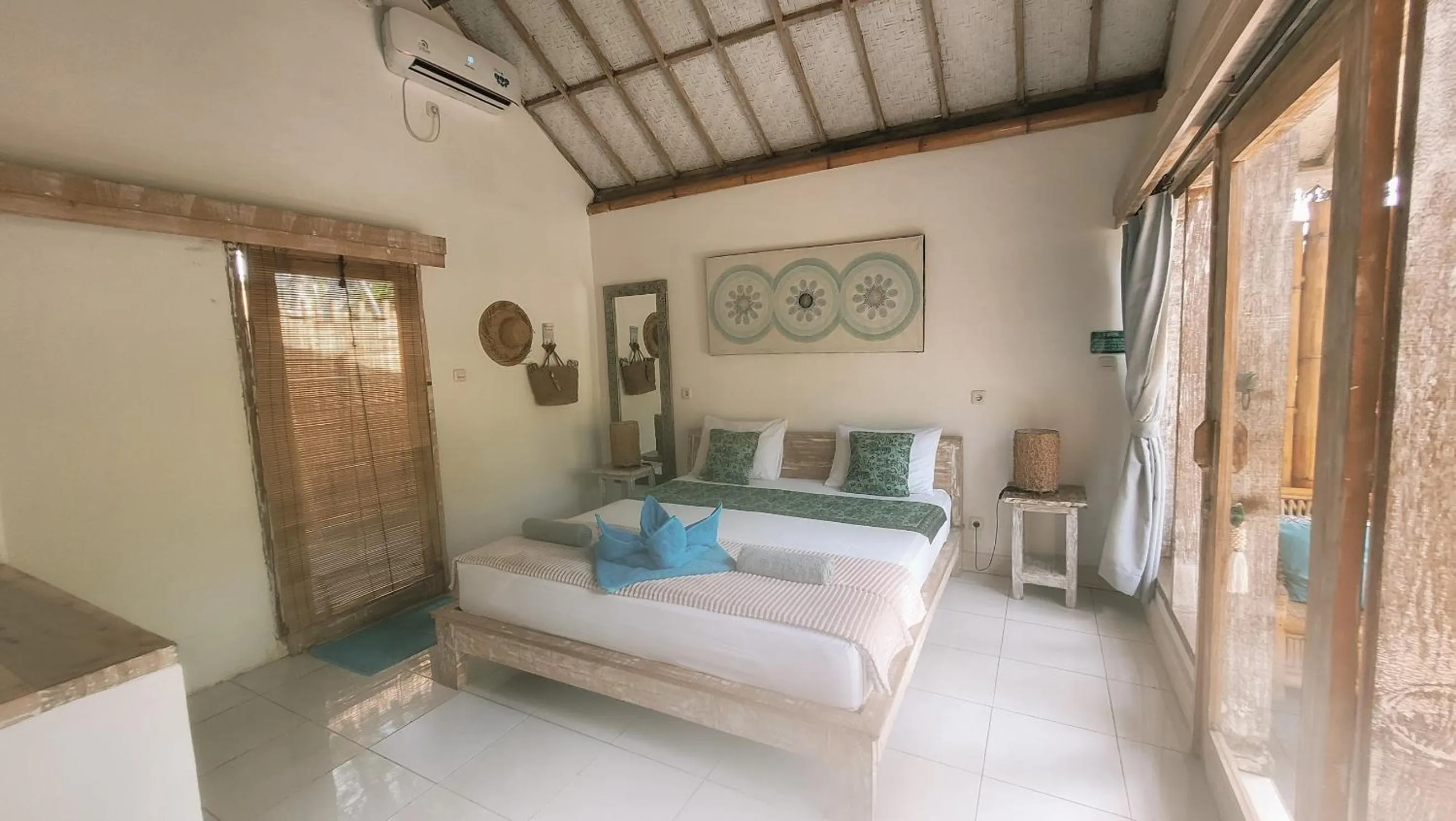 Bed in Gili Matiki