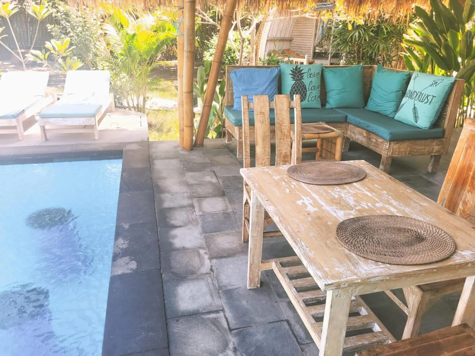 Property building in Gili Matiki