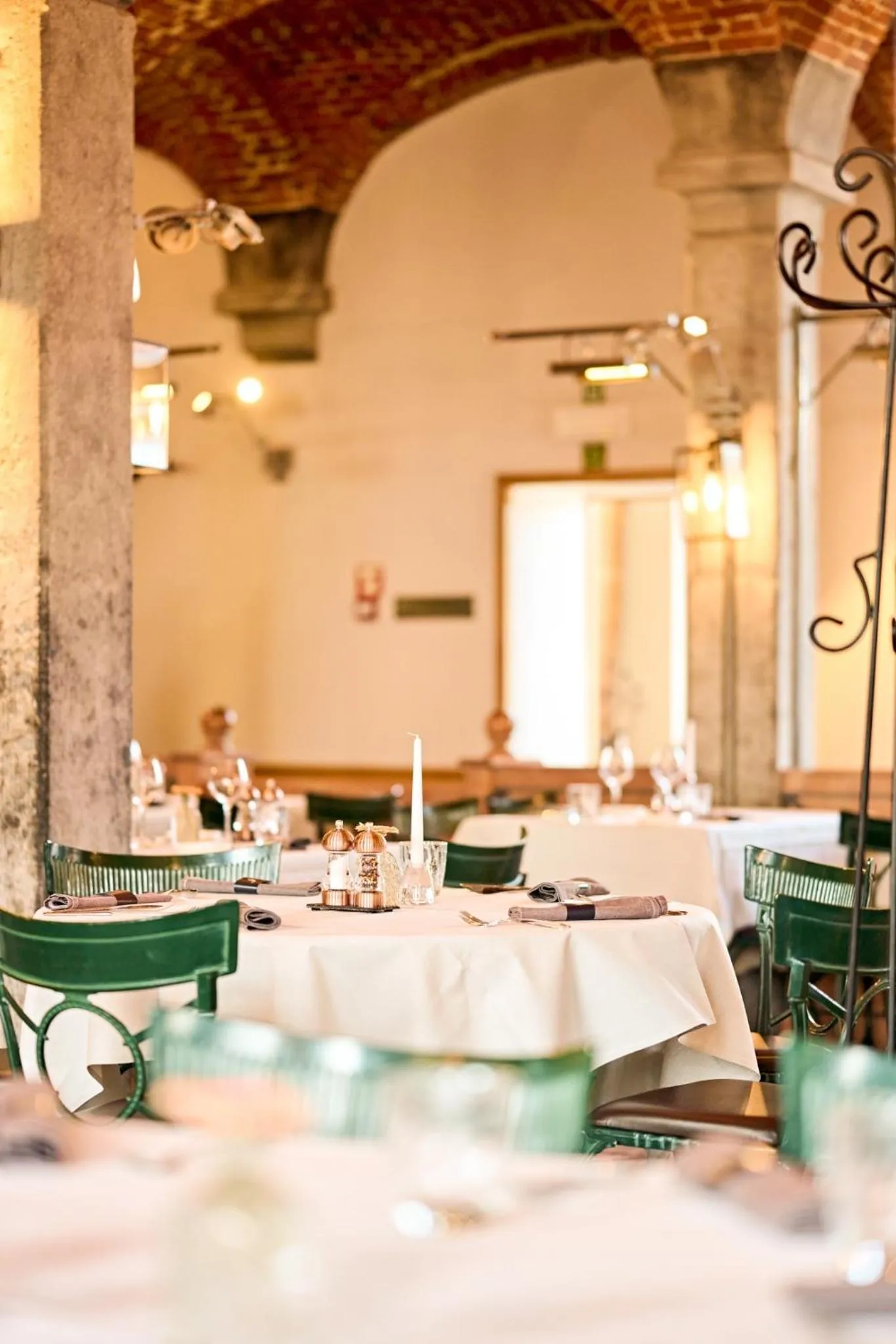 Restaurant/places to eat in Van der Valk Waterloo