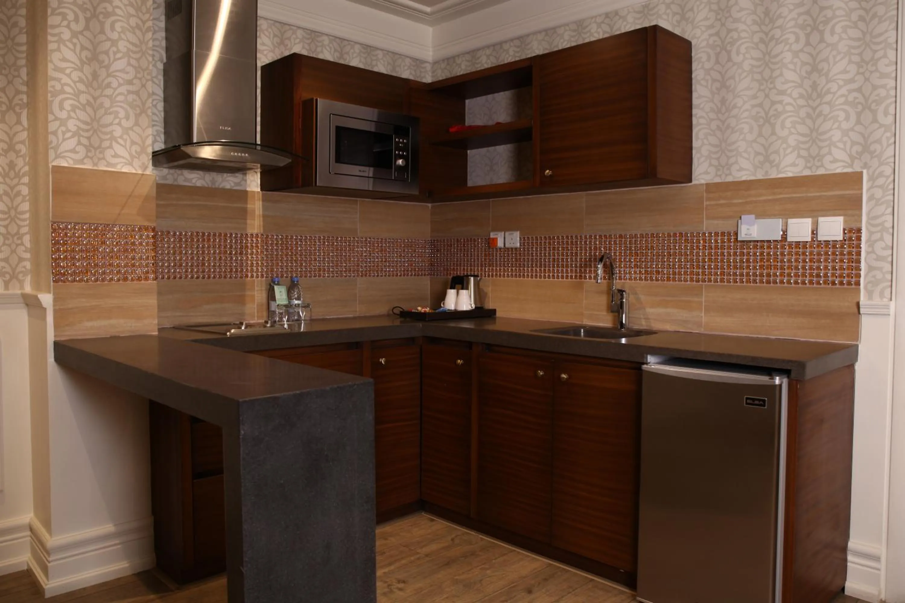 Kitchen or kitchenette in Aswar Boutique Hotel