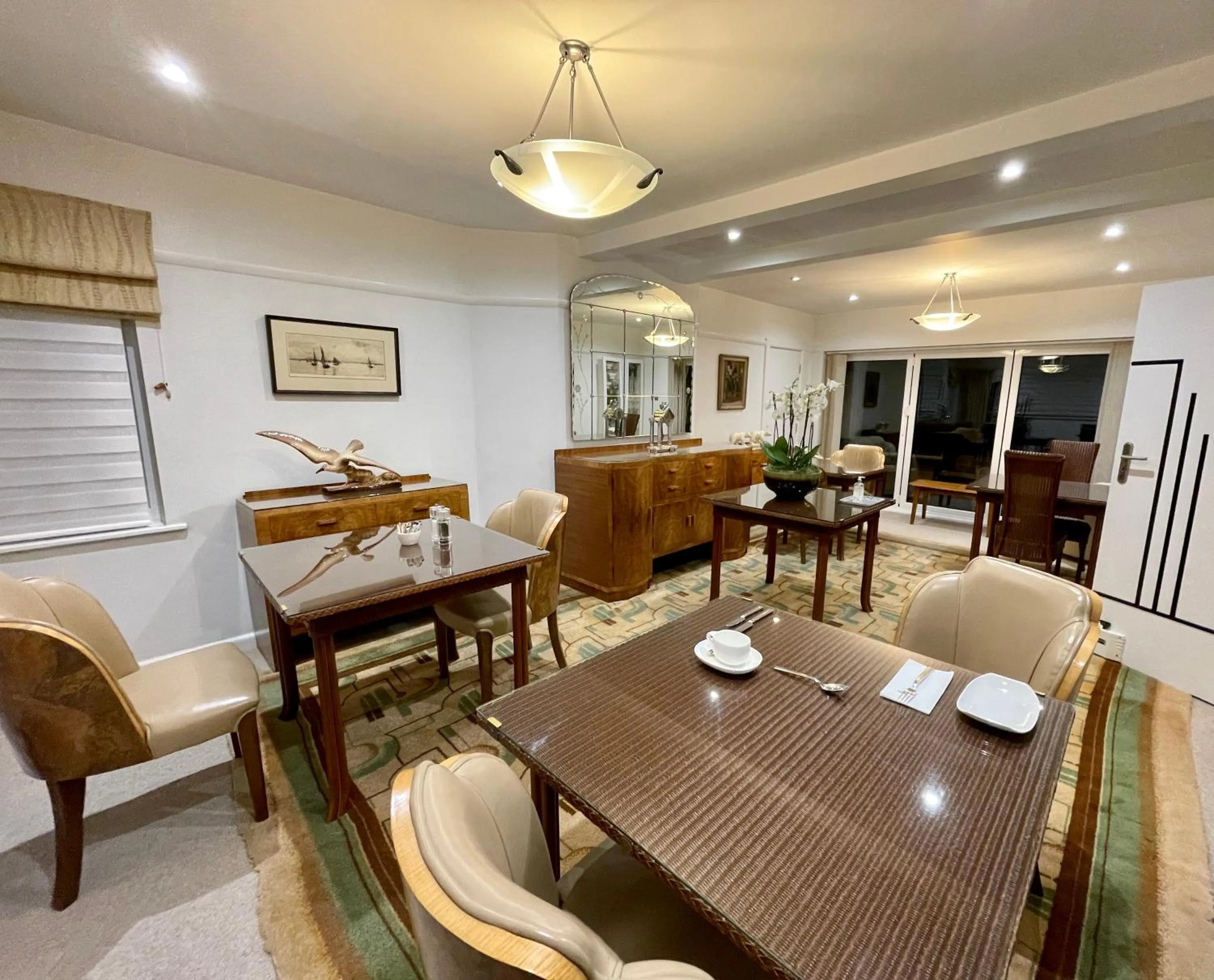 Restaurant/places to eat in Milvil