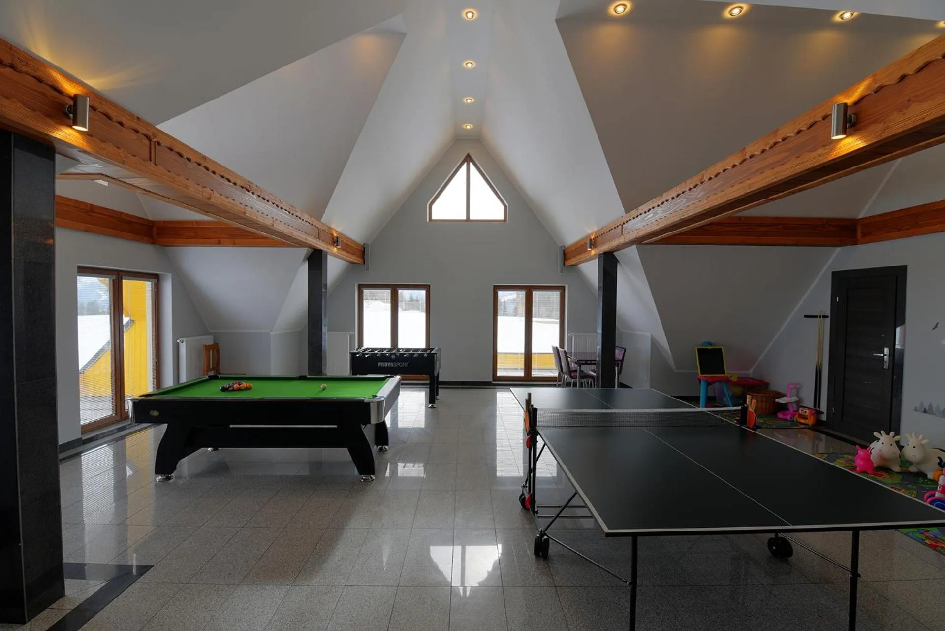 People in Dom Wczasowy Na Szczycie