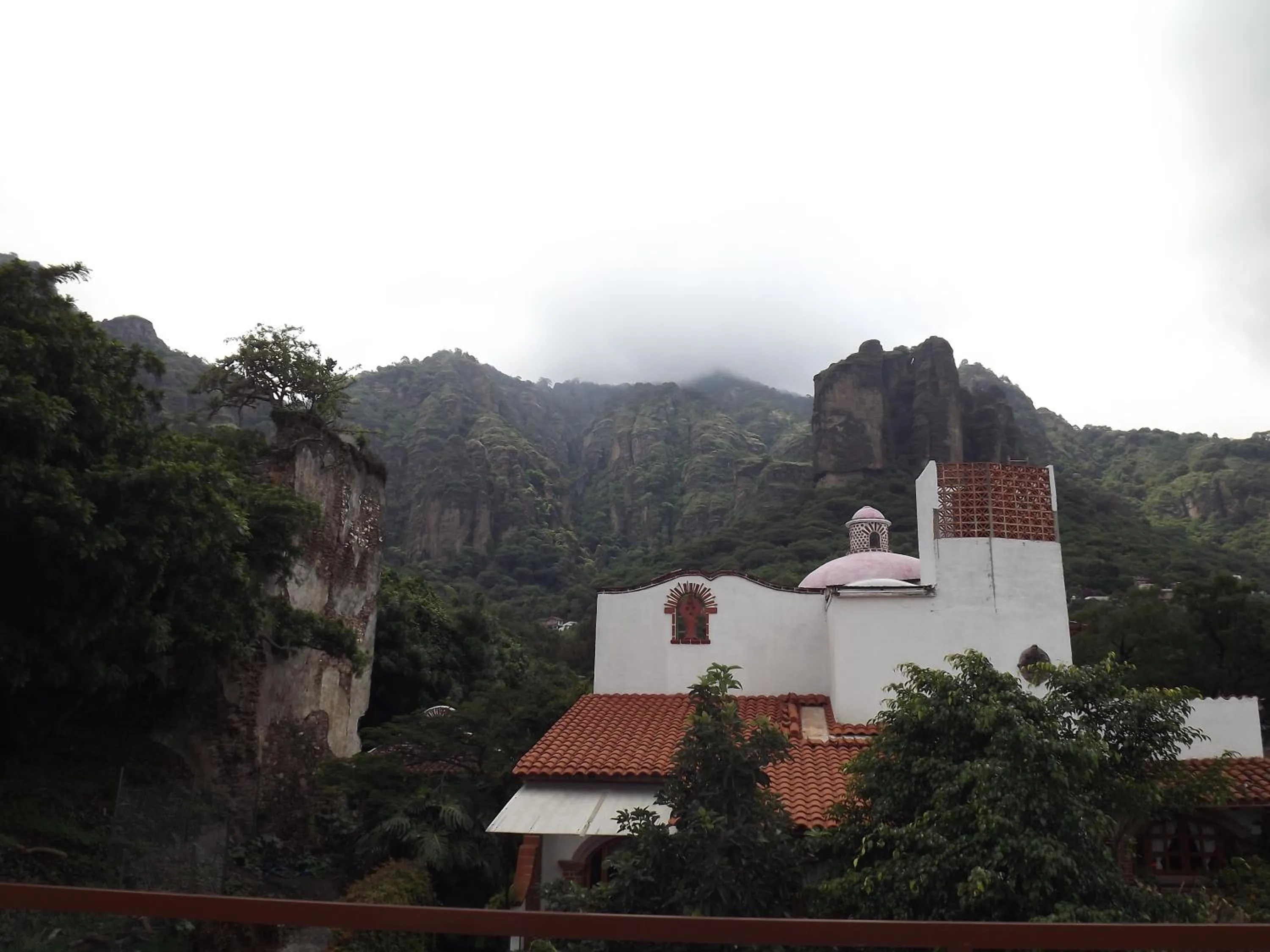 Property building in Hospedaje San Antonio Tepoztlán.