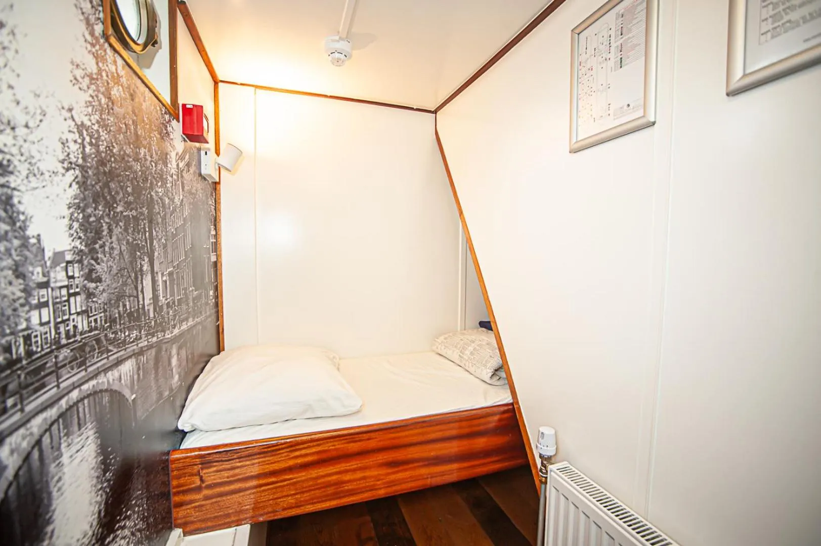 Bed in The Cabin @ MPS Noorderzon