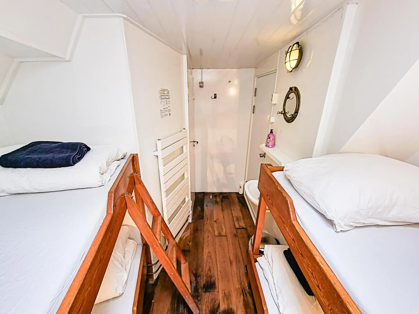 Bed in The Cabin @ MPS Noorderzon