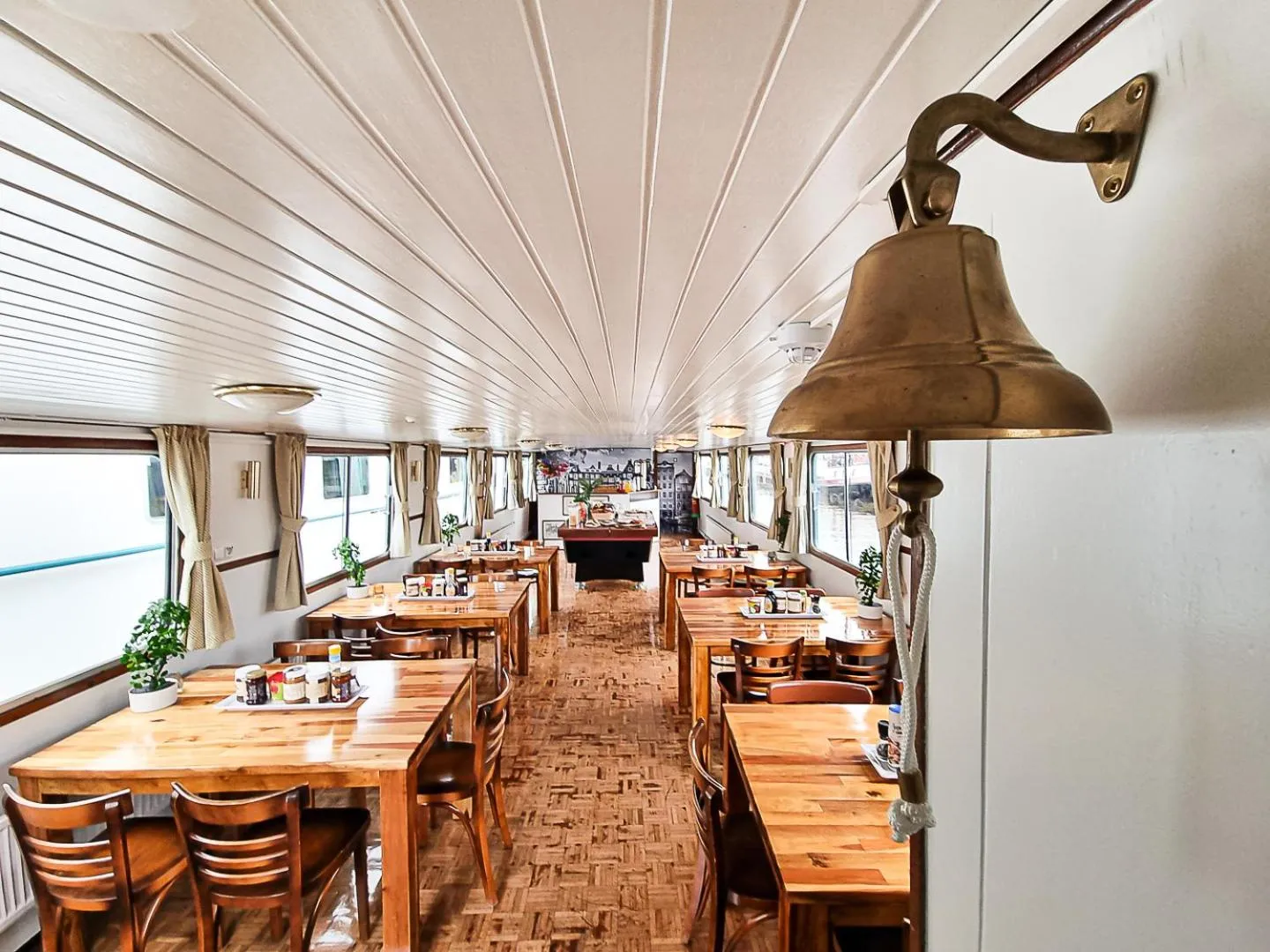 Living room in The Cabin @ MPS Noorderzon