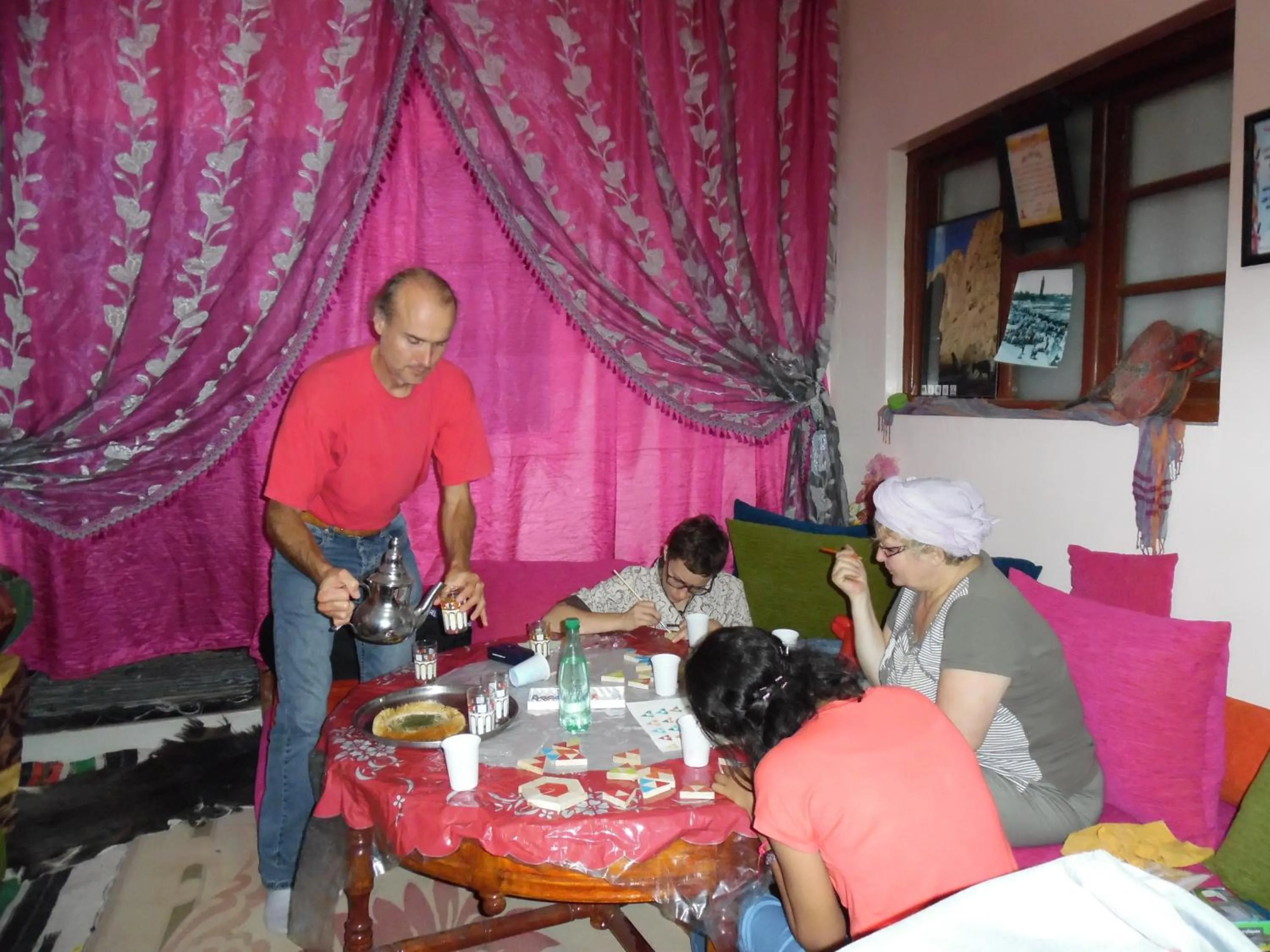 Living room in Ouarzazate Youth Hostel YHO