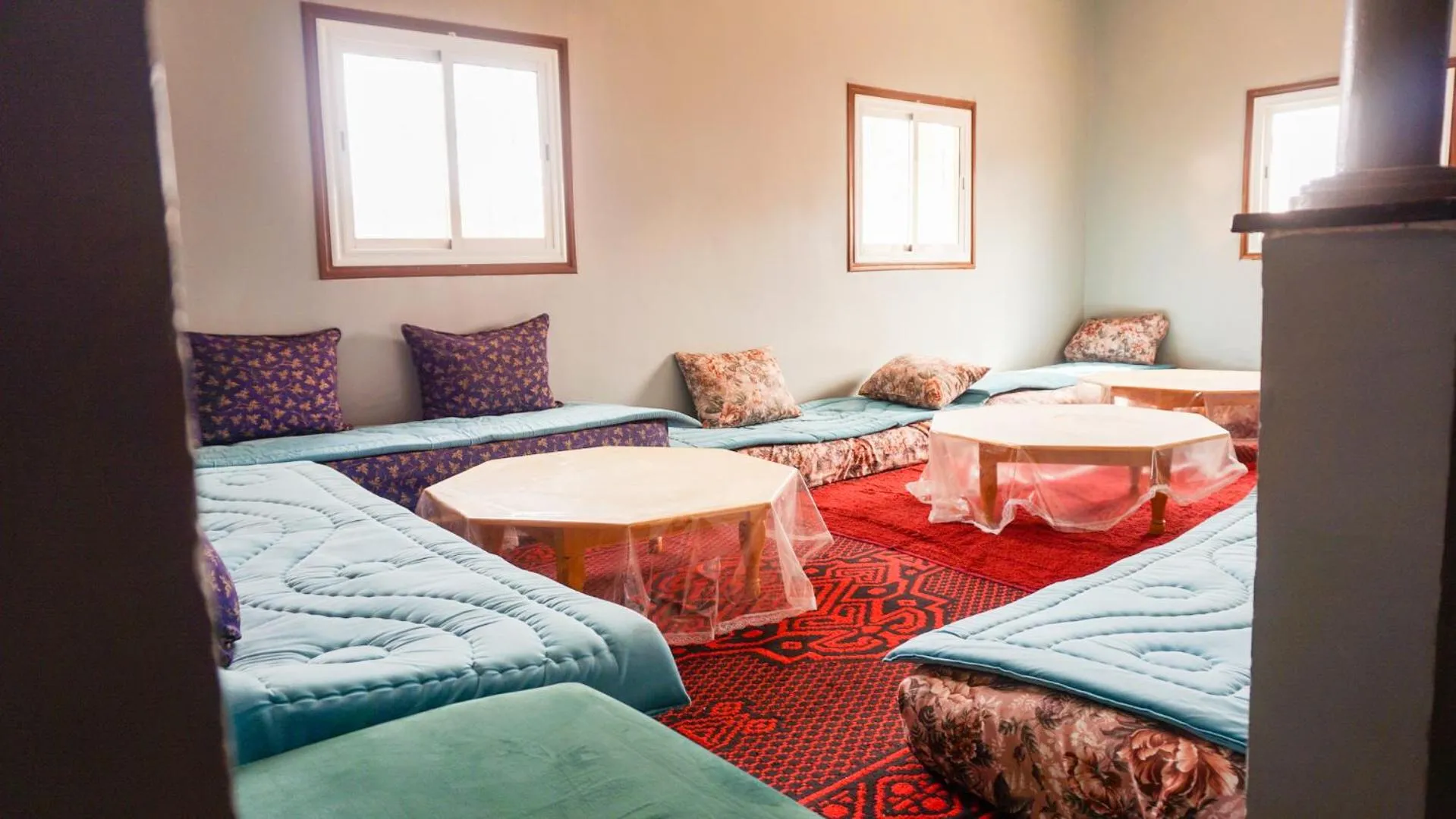 Living room, Bed in Ouarzazate Youth Hostel YHO
