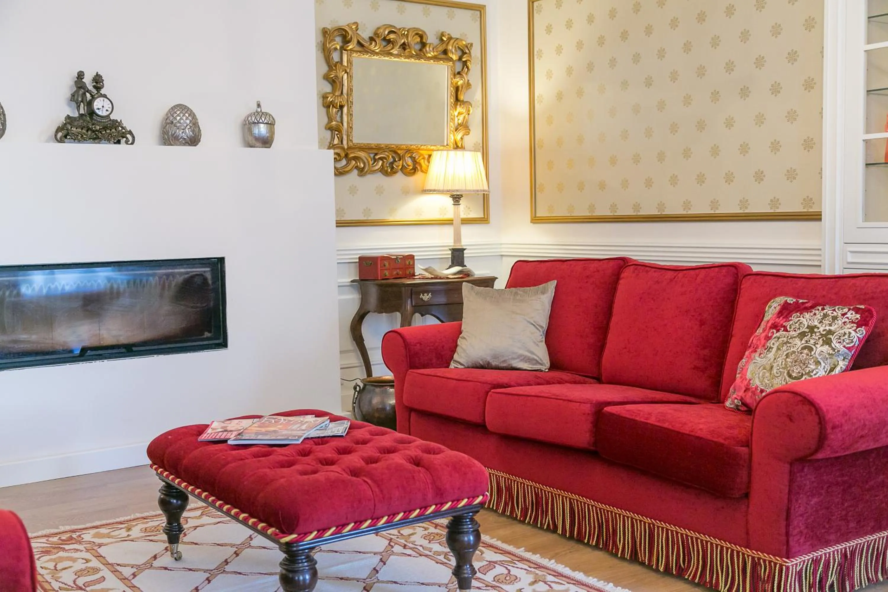 Communal lounge/ TV room in Solar Sampaio e Melo