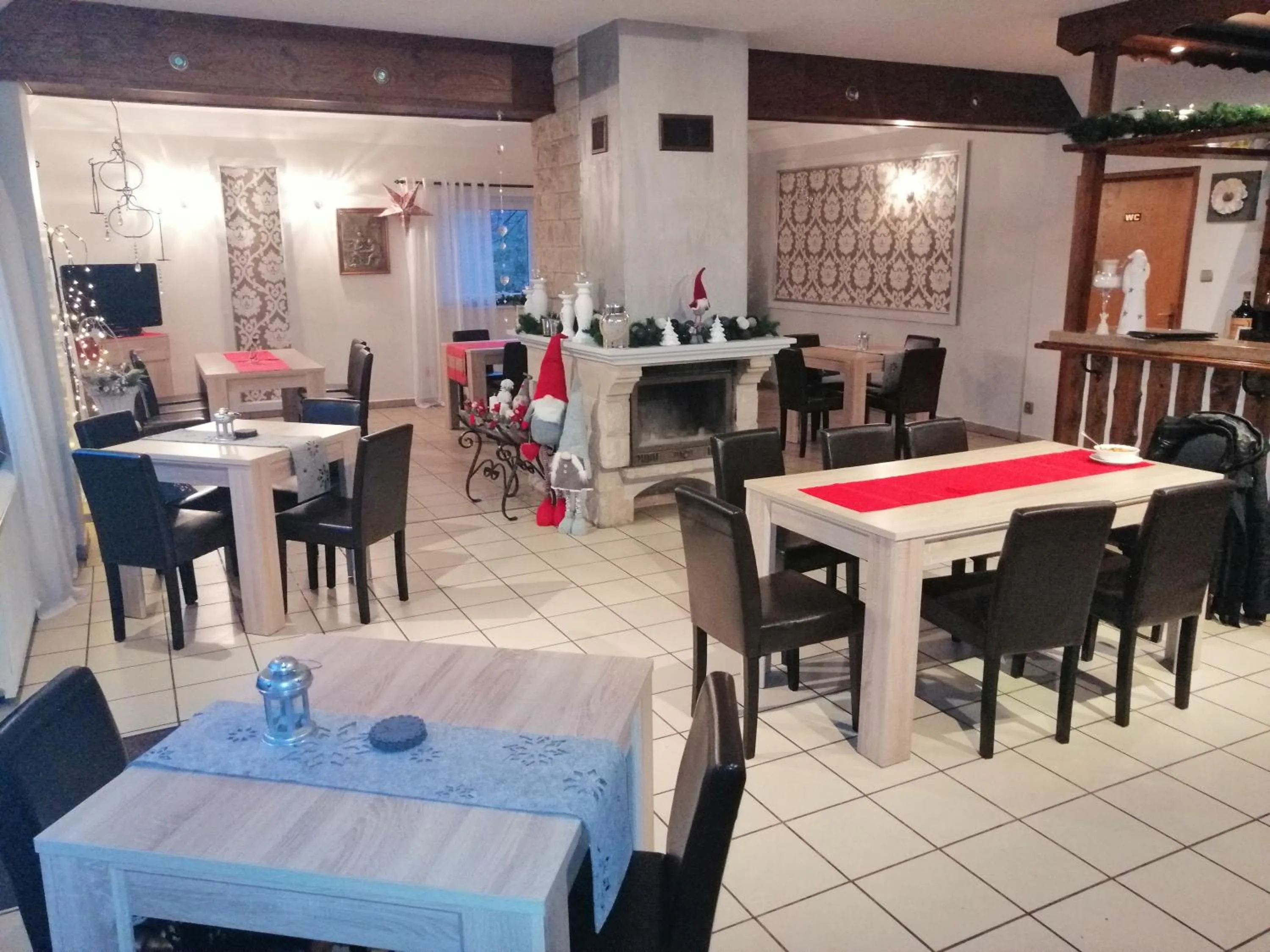 Dining area in Noclegi u Maxa