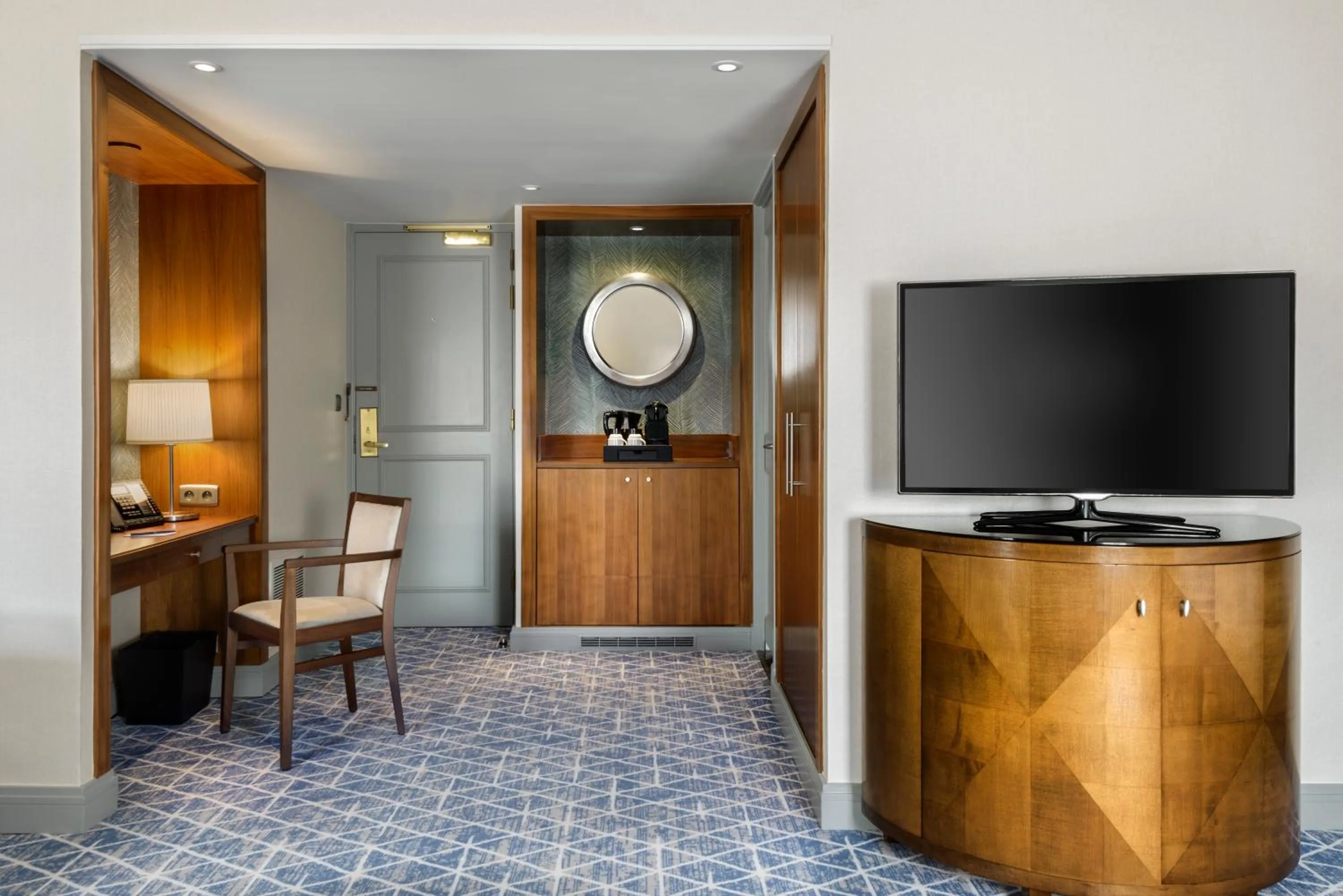 Living room in Warwick Grand-Place Brussels