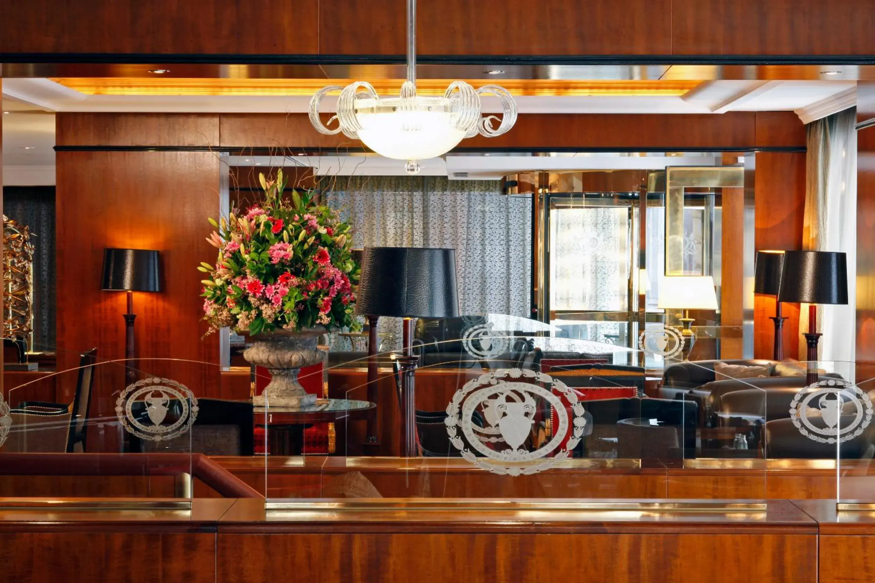 Lobby or reception in Warwick Grand-Place Brussels Lobby or reception in Warwick Grand-Place Brussels