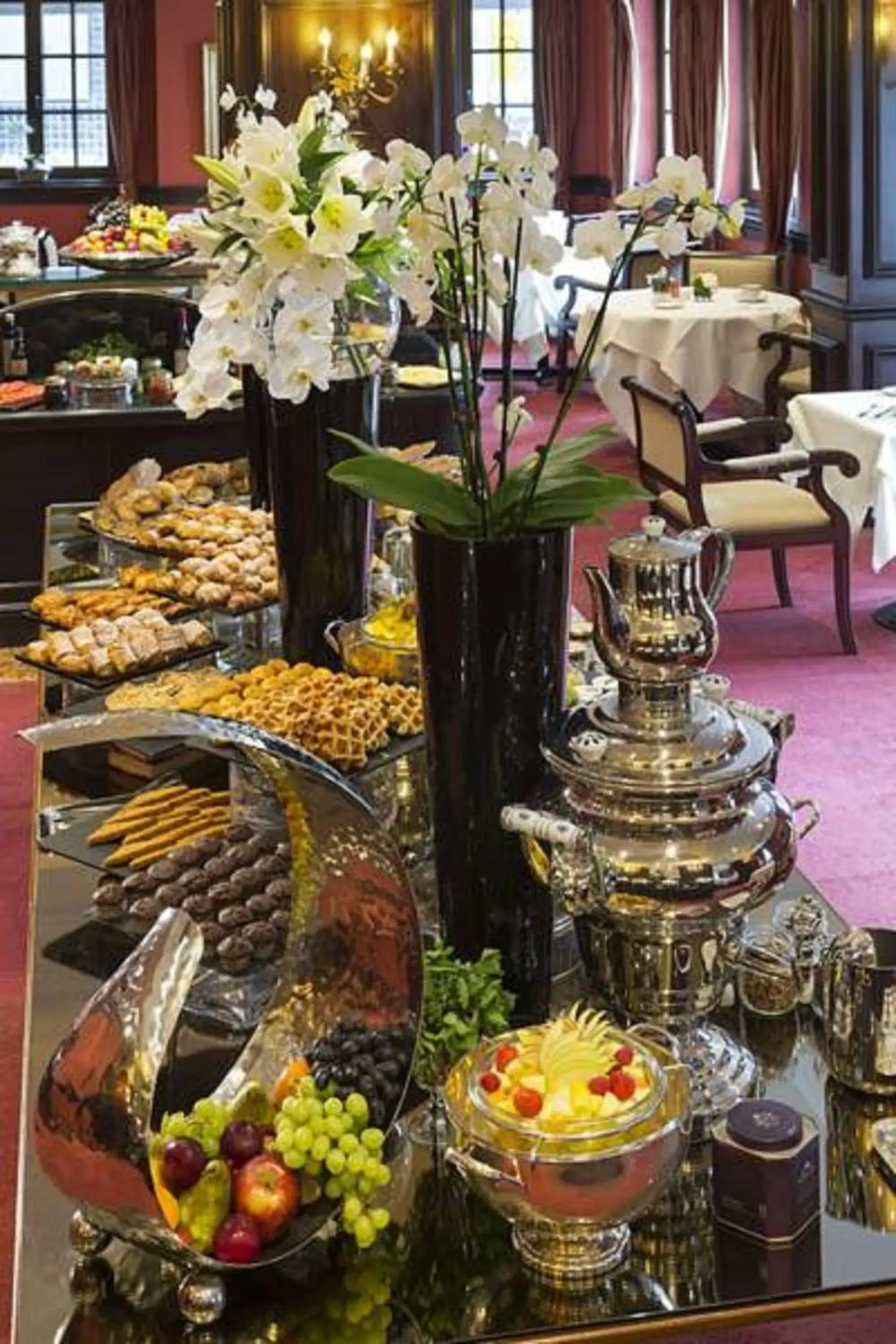 Breakfast in Warwick Grand-Place Brussels Breakfast in Warwick Grand-Place Brussels