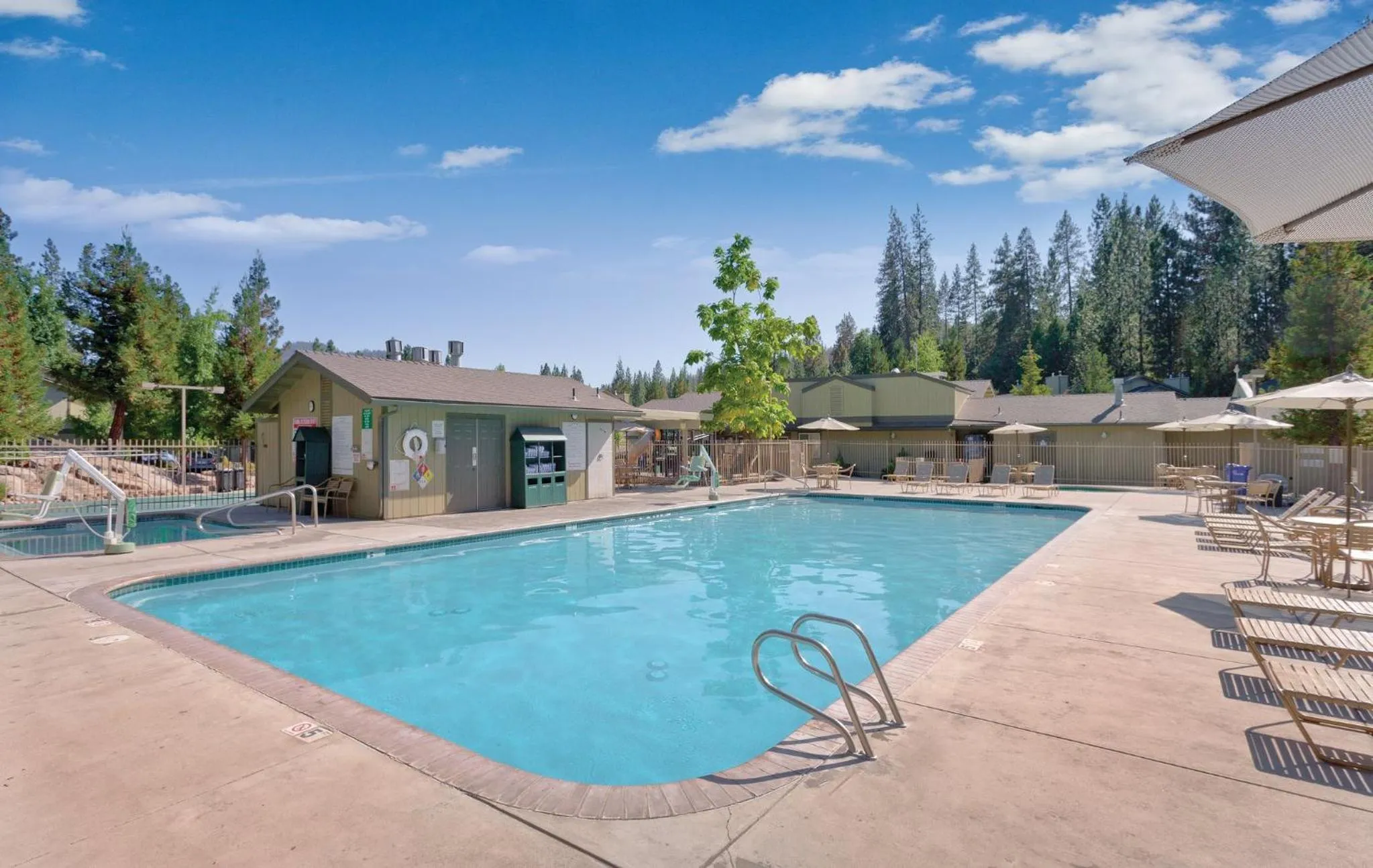 Swimming pool in WorldMark Bass Lake