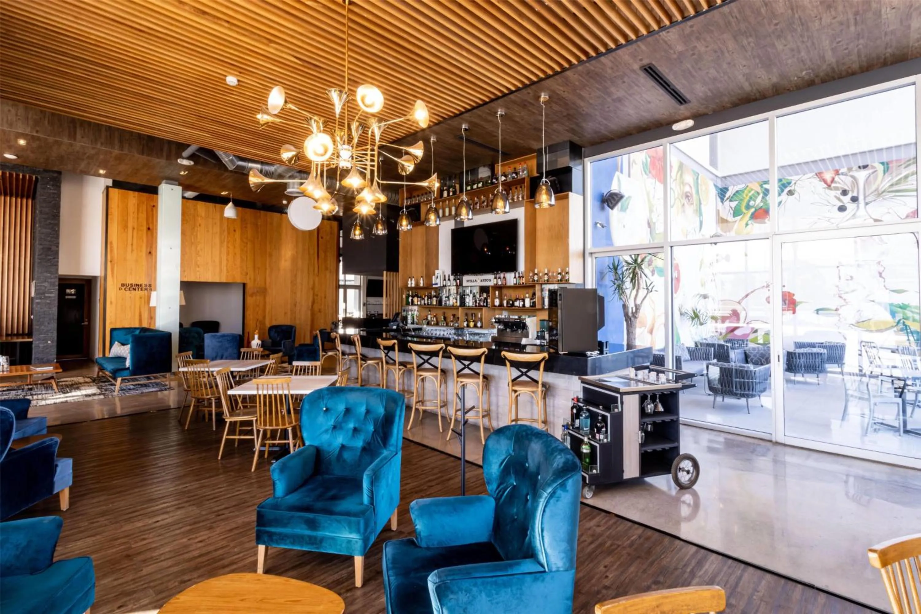 Restaurant/places to eat in TRYP by Wyndham San Luis Potosi Hotel & Suites