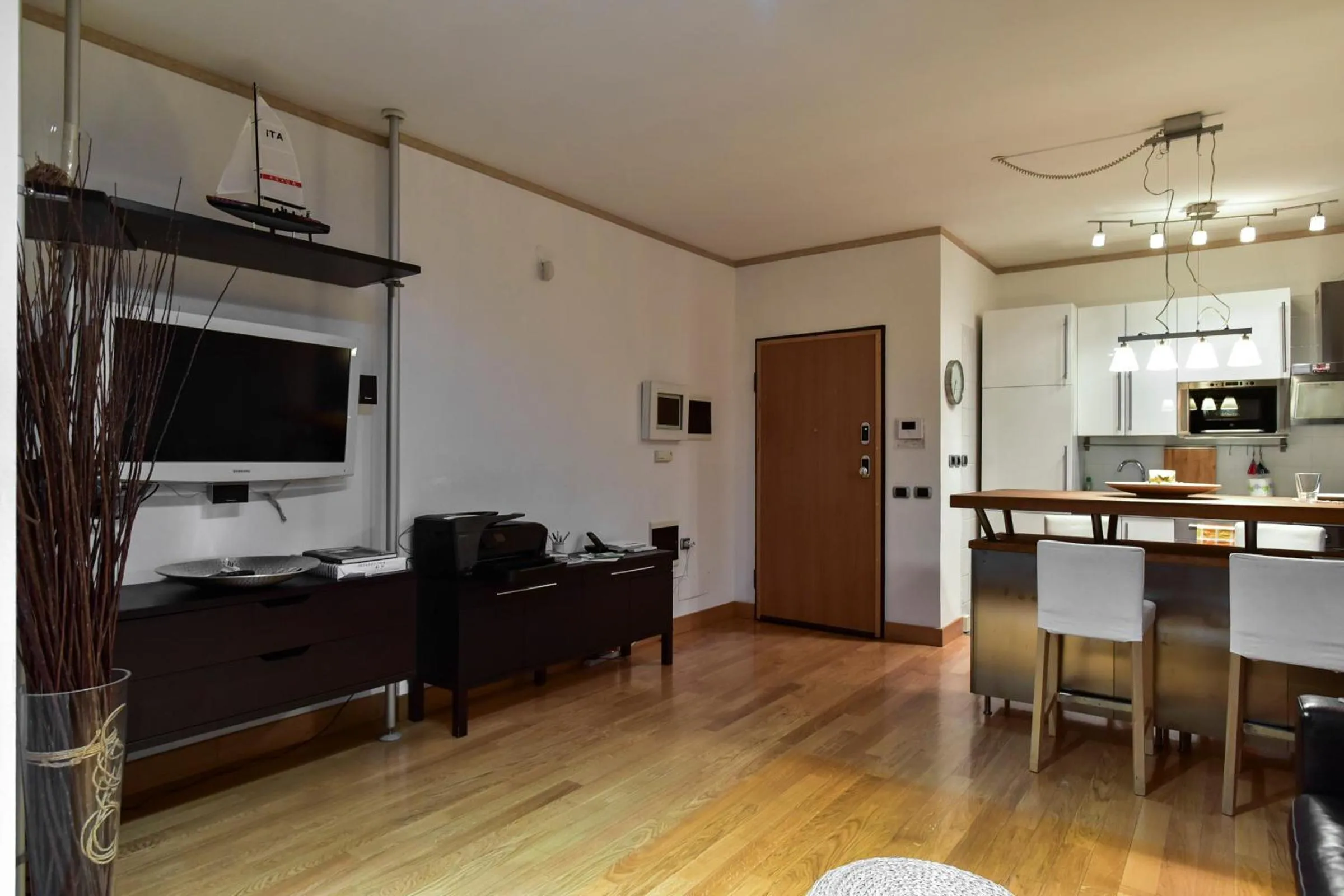 TV and multimedia in Home Sorbara "Luxury Home"