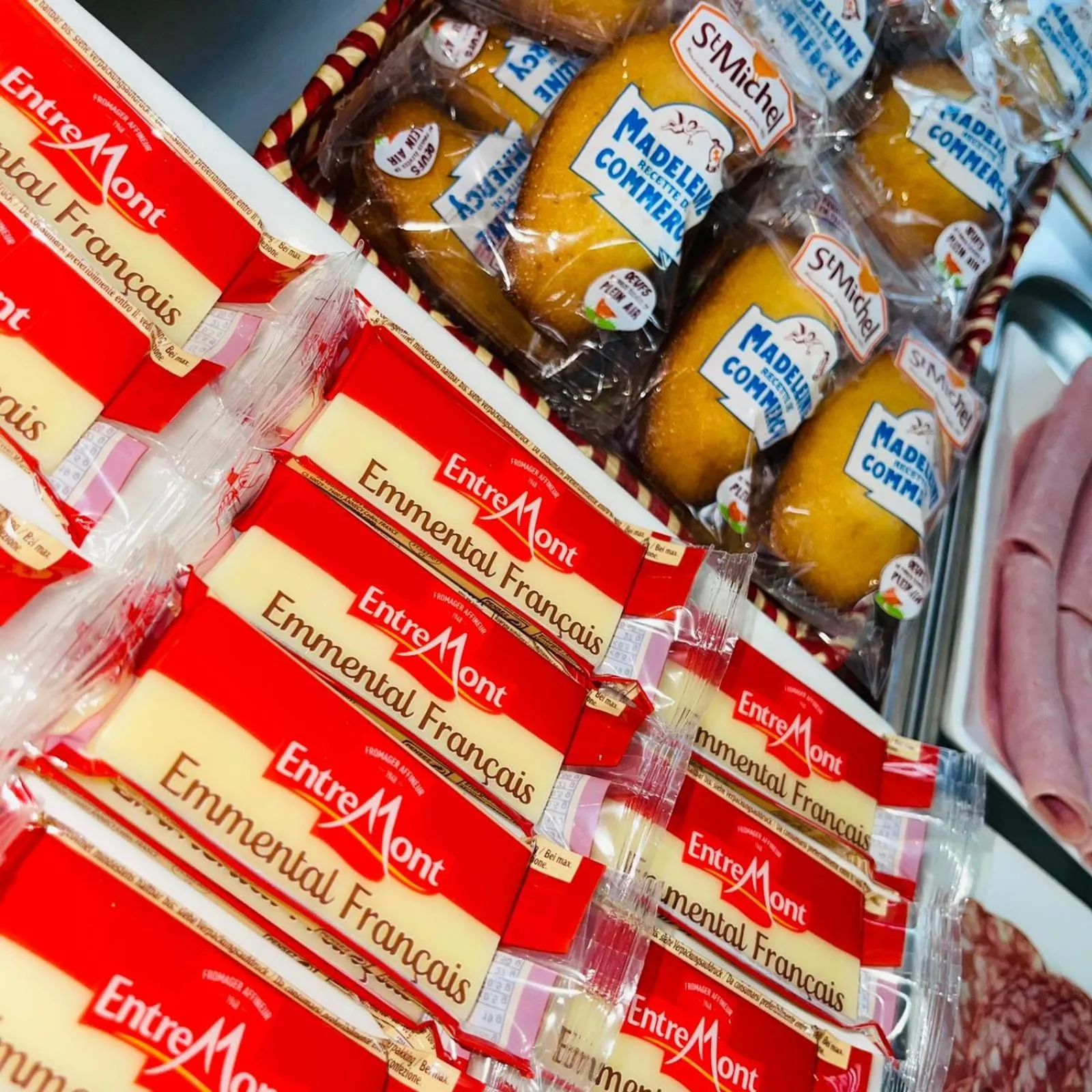 Breakfast in initial by balladins Saint-Quentin / Gauchy