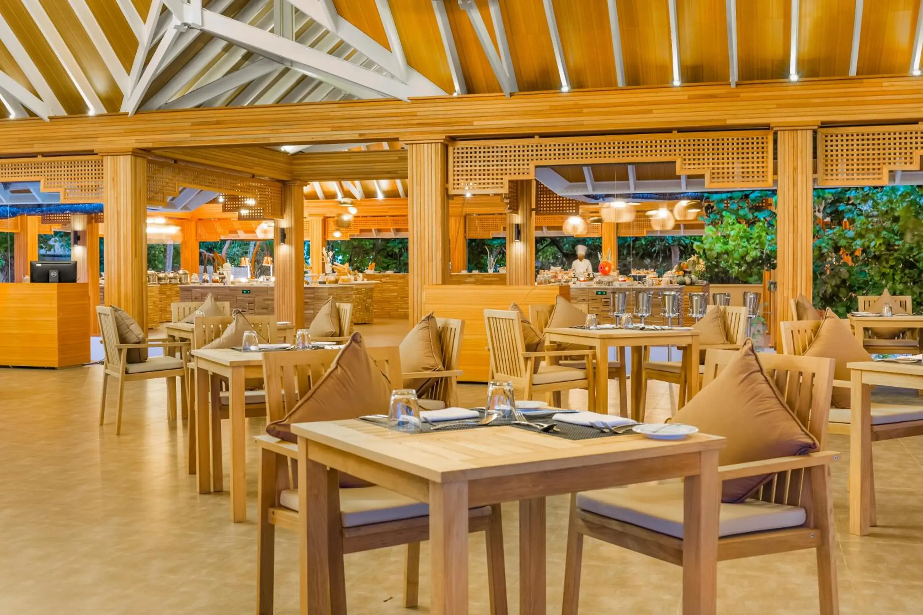 Restaurant/places to eat in Kudafushi Resort & Spa Restaurant/places to eat in Kudafushi Resort & Spa