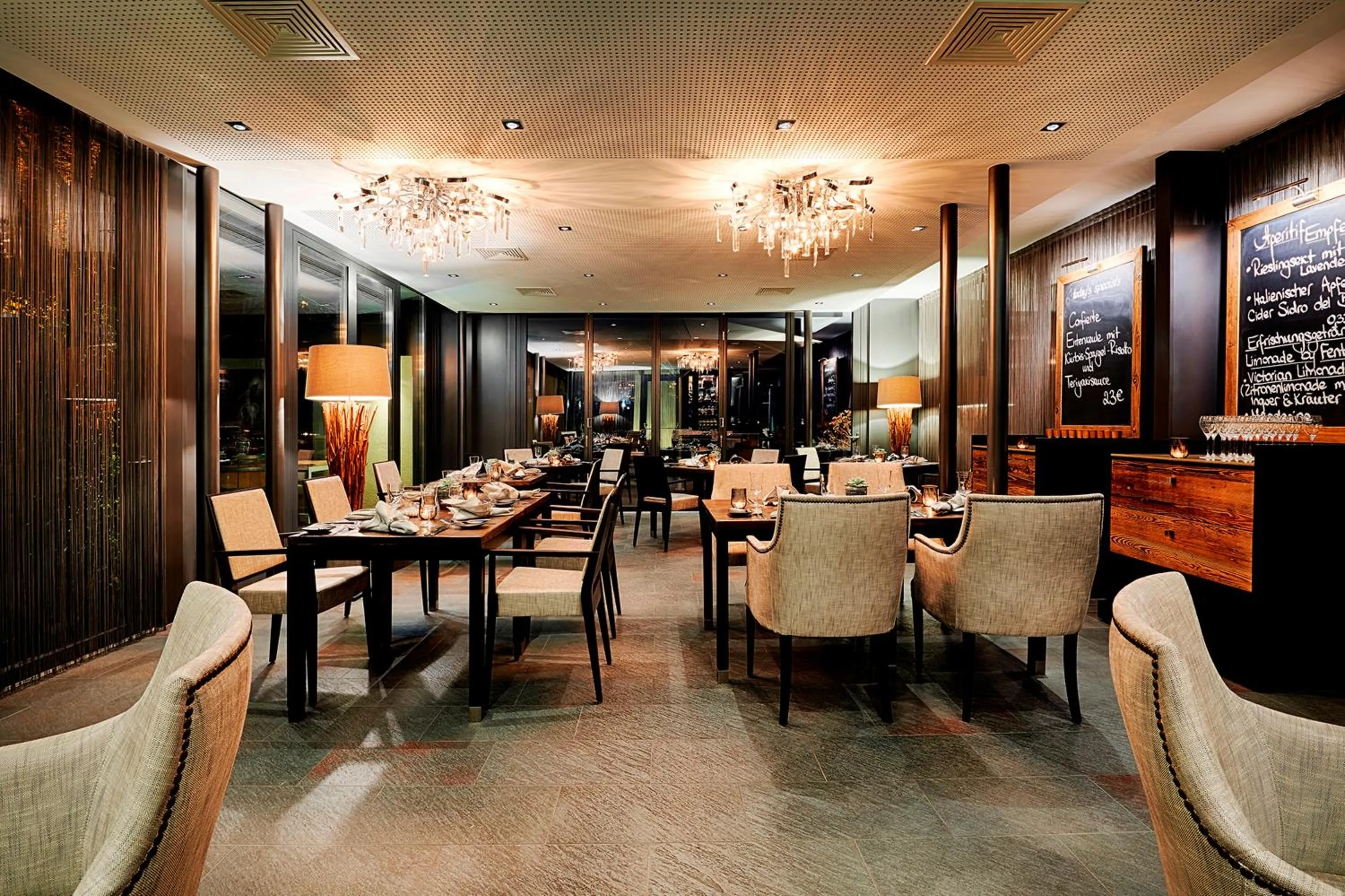 Breakfast in Burg & Gästehaus by Schwarzenstein