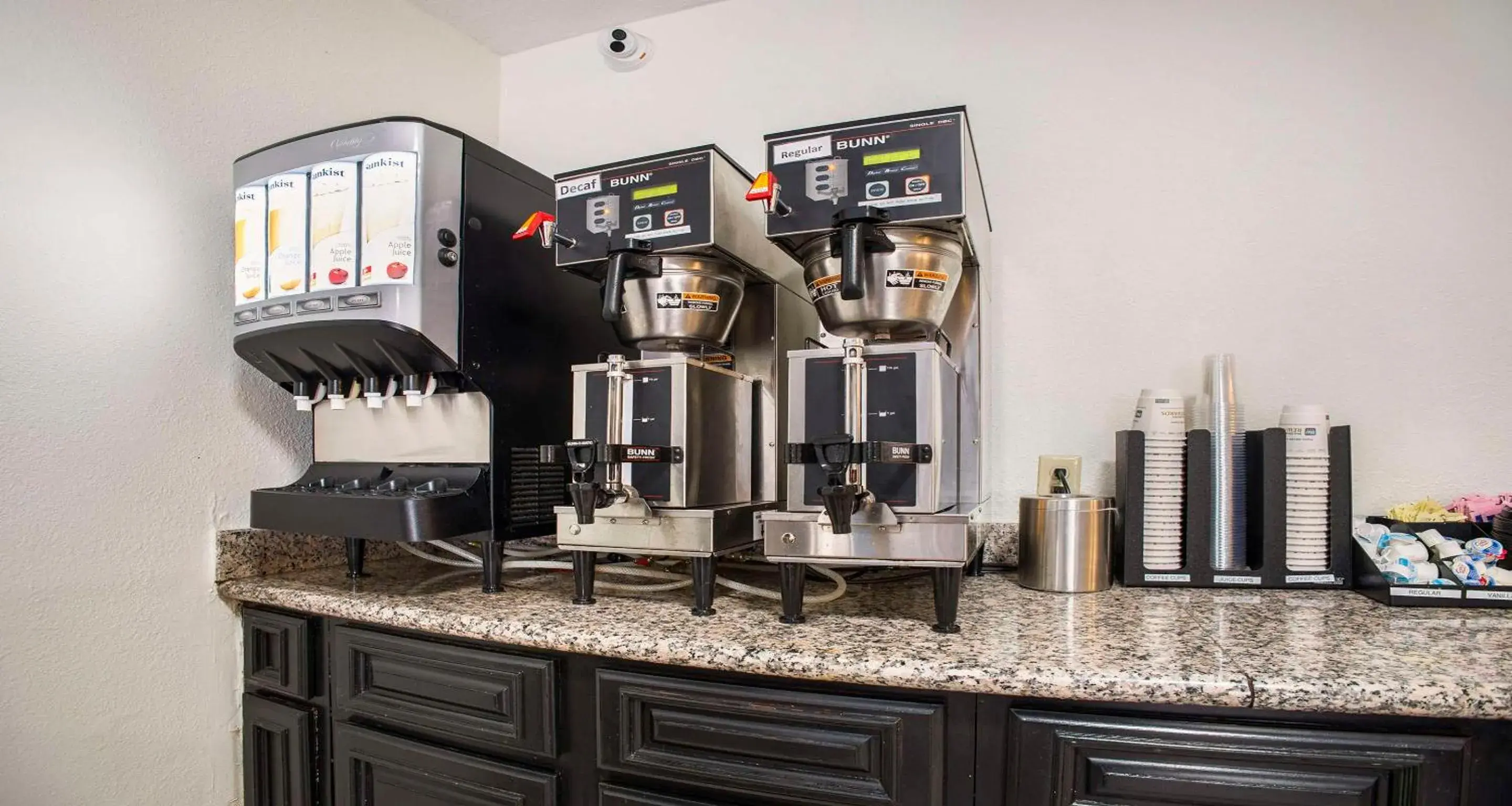 Breakfast in SureStay Plus Hotel by Best Western Sacramento North Breakfast in SureStay Plus Hotel by Best Western Sacramento North