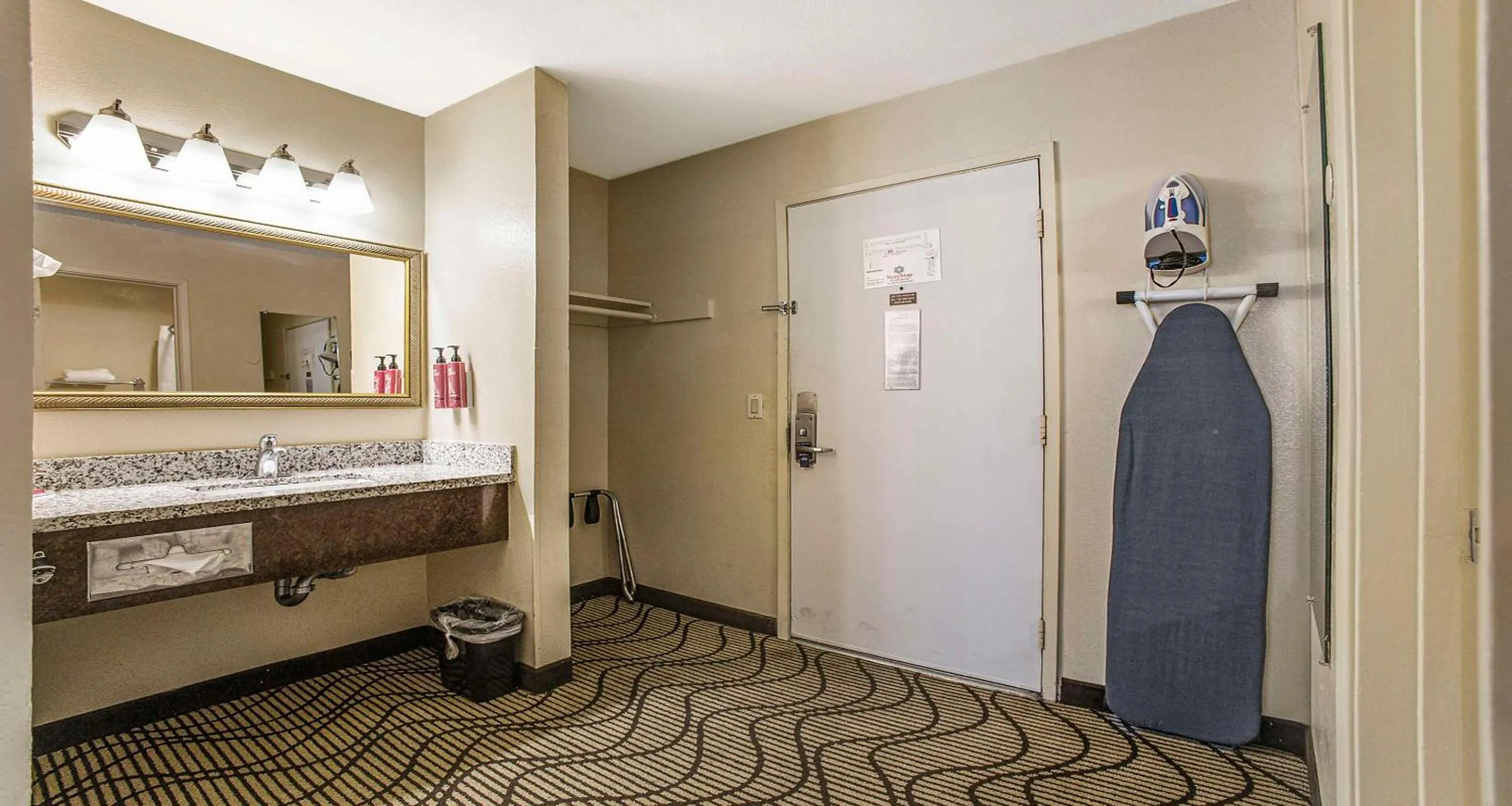 Bedroom in SureStay Plus Hotel by Best Western Sacramento North