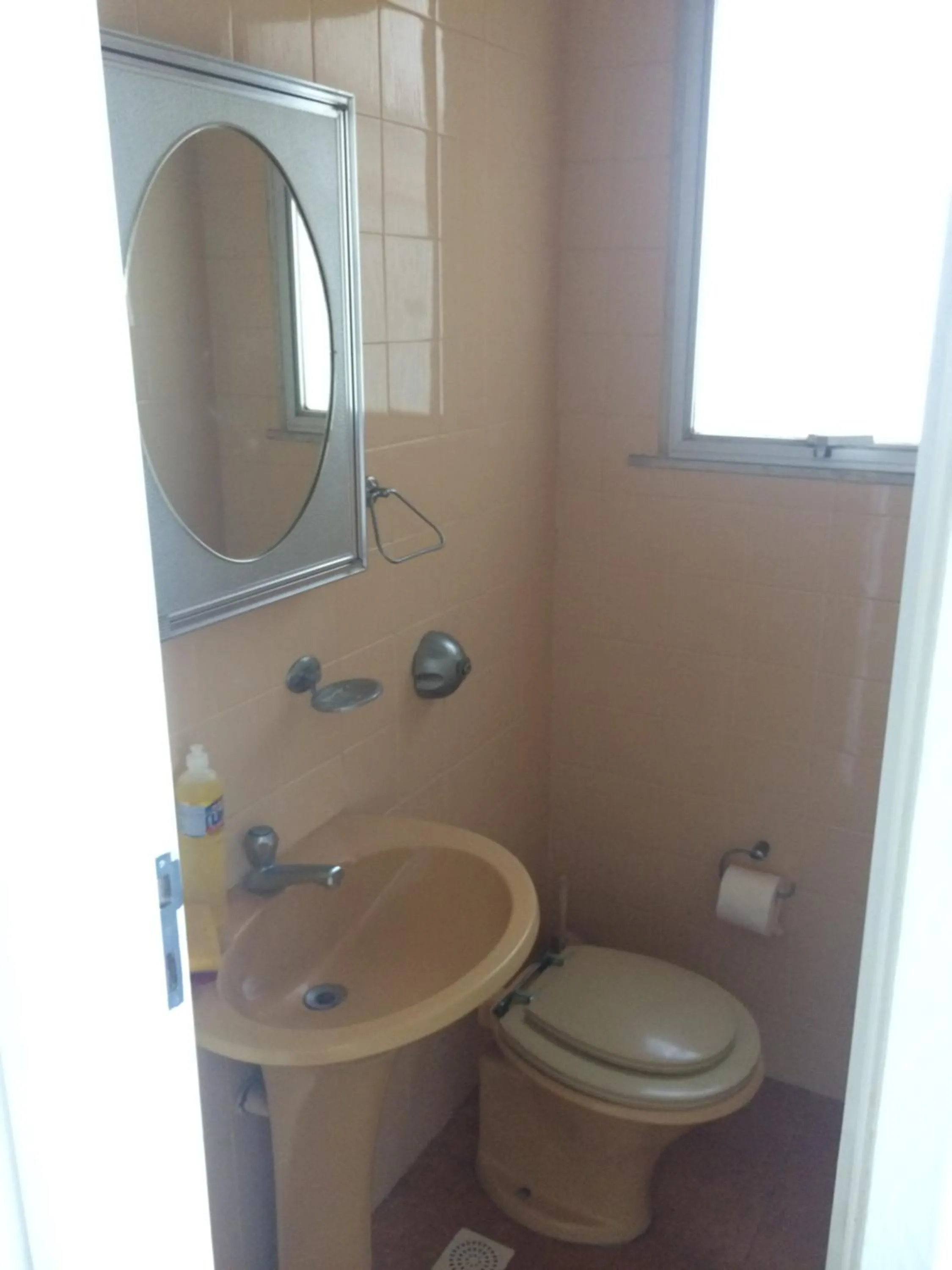 Toilet in Apartamento Guarapari Brisa do Mar