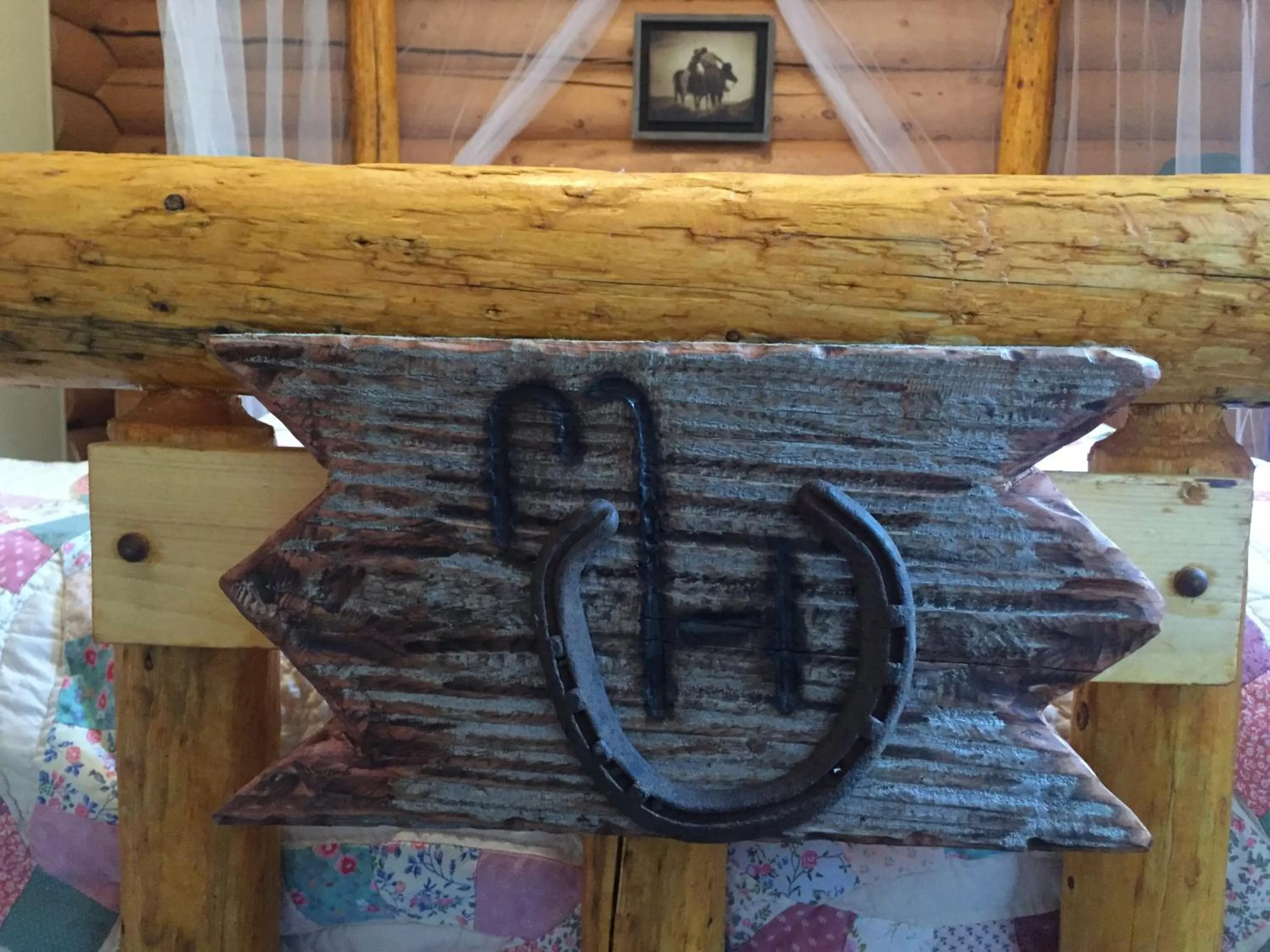 Bed in Montana Hill Guest Ranch