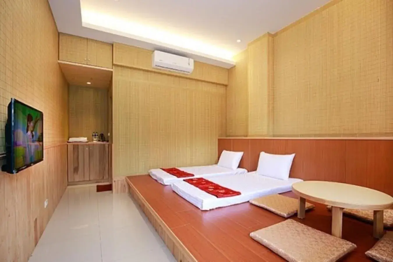 Large Double Room in Qian's Garden Inn Large Double Room in Qian's Garden Inn