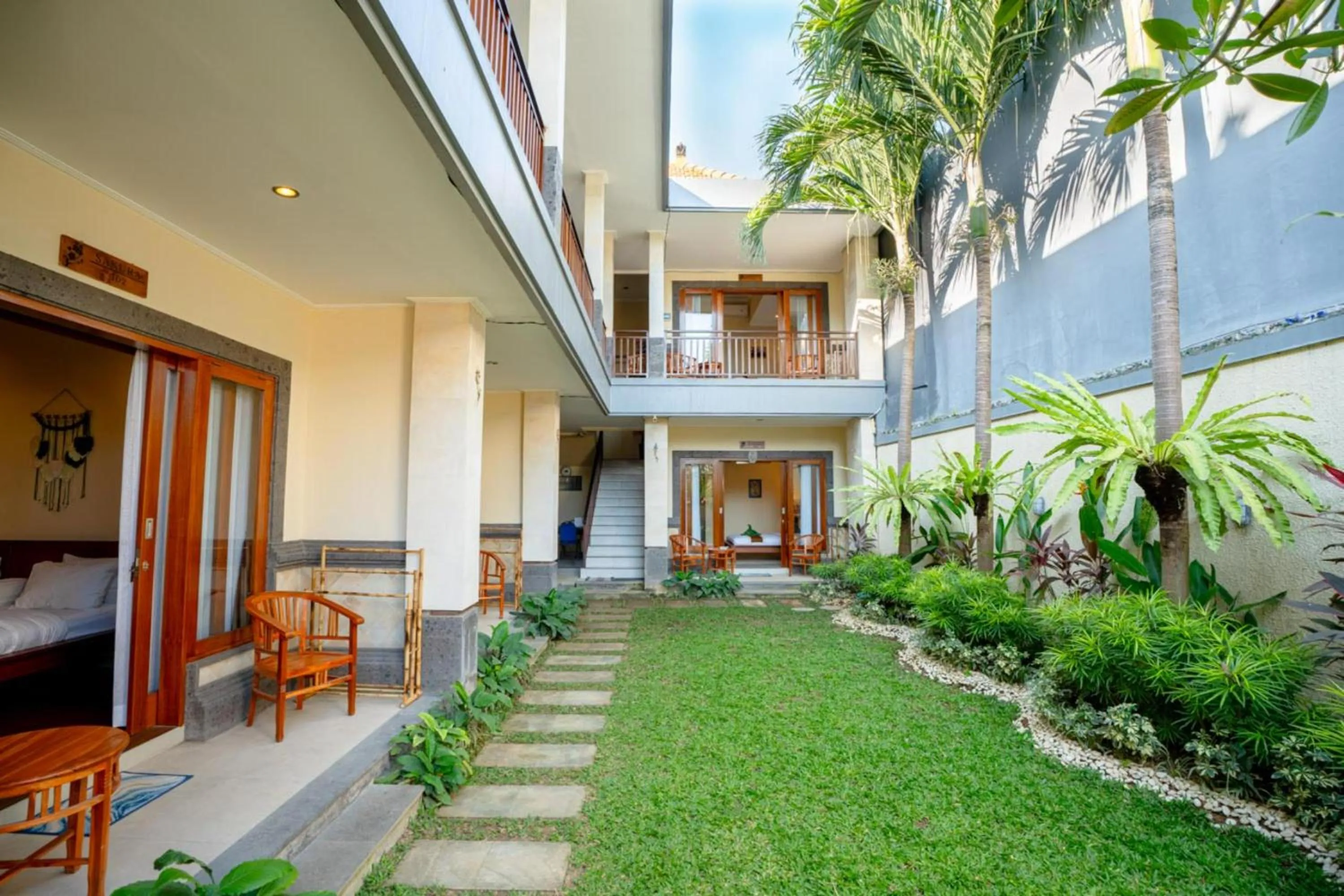 Garden in Sakura Guest House