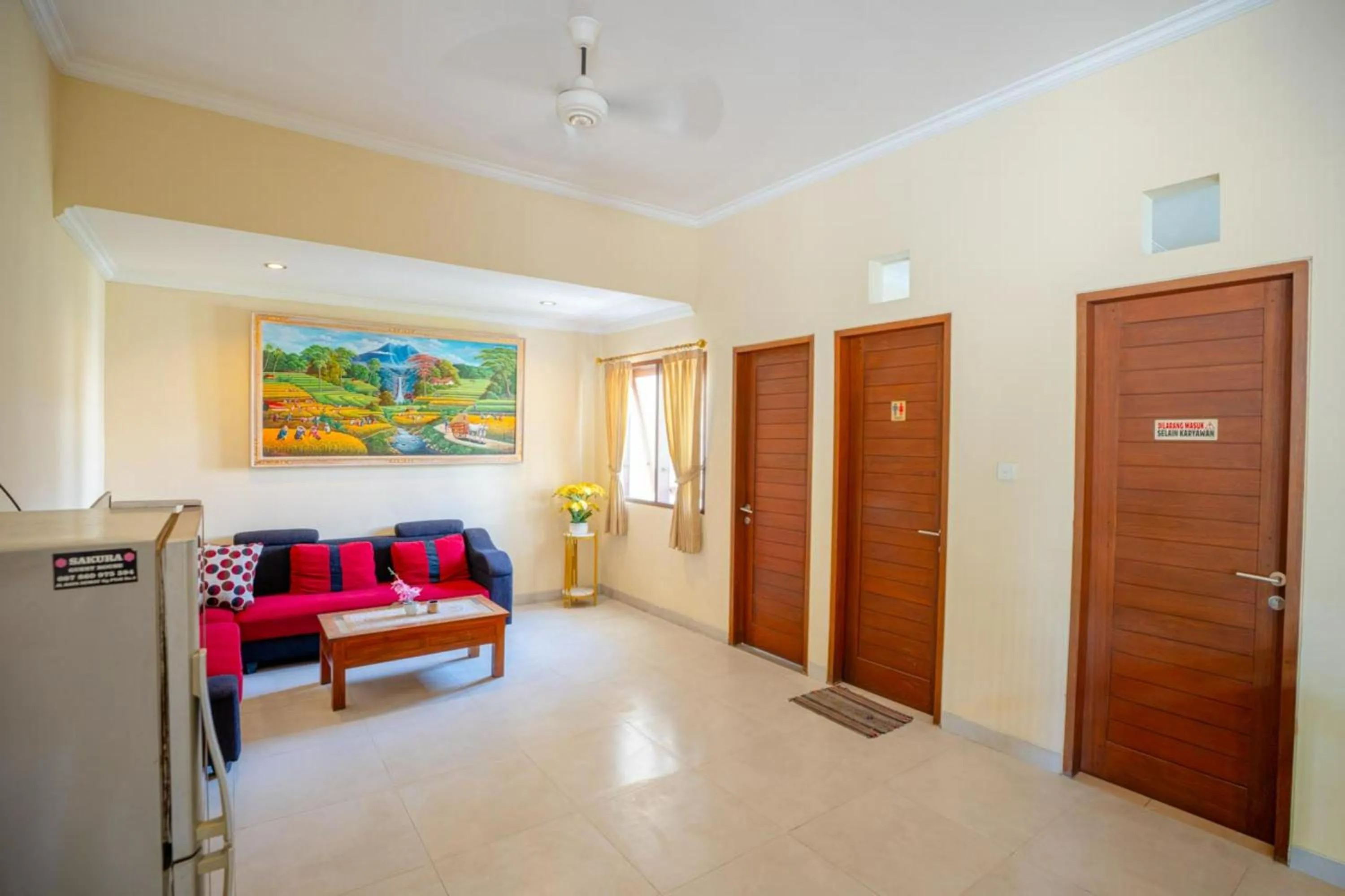 Living room in Sakura Guest House