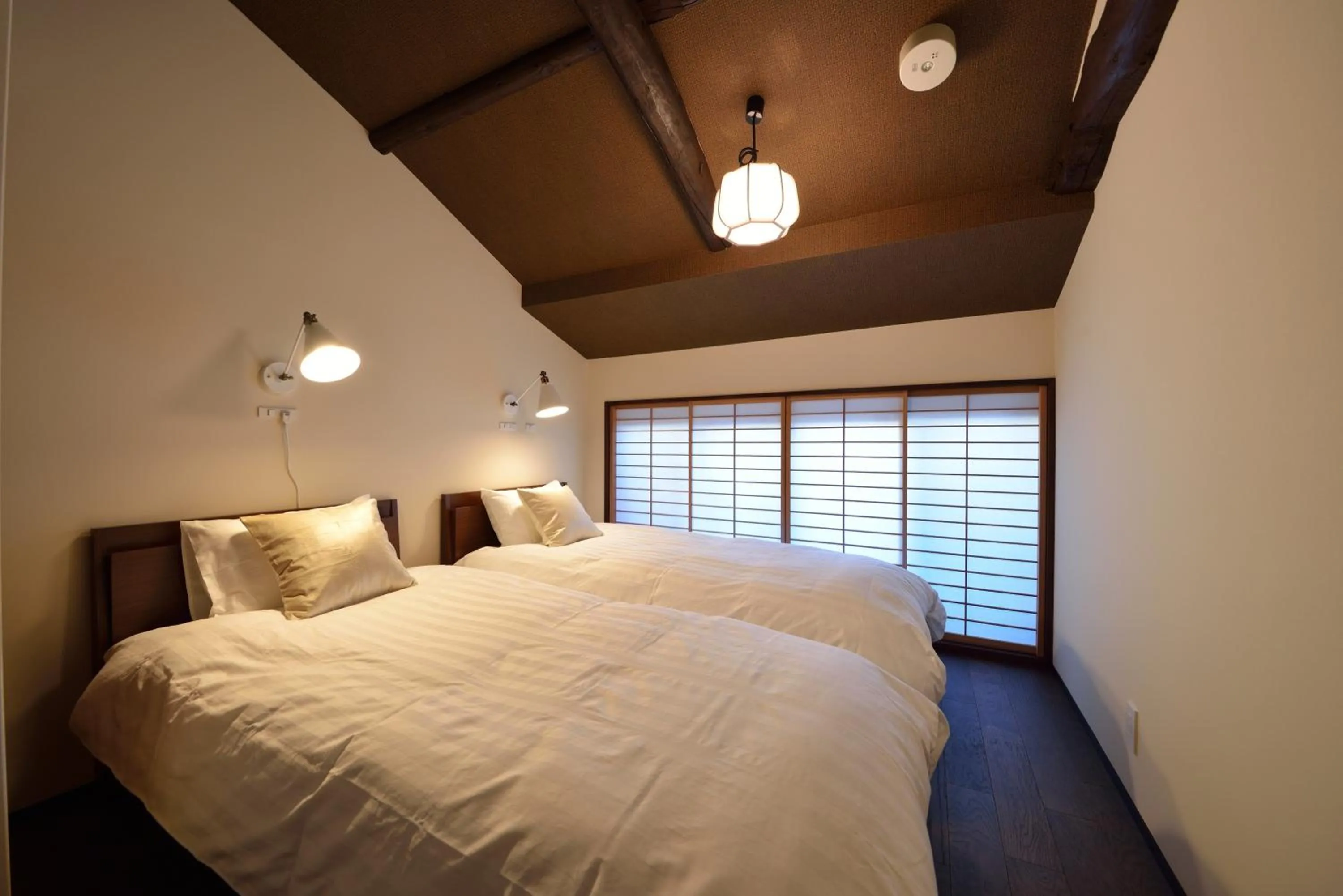 Bed in Takeya Gojo