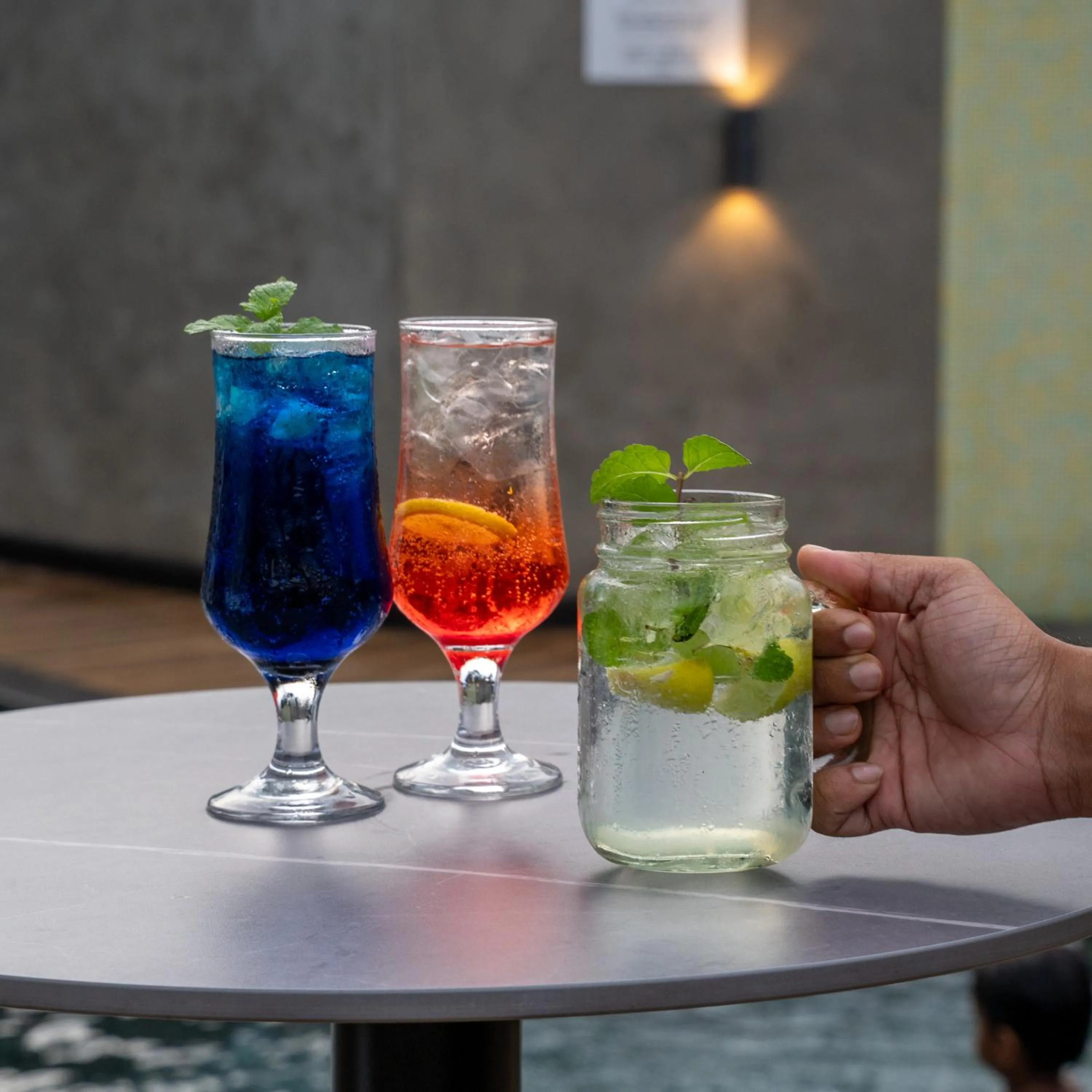 Food and drinks in Saninro Hotel - Ragama