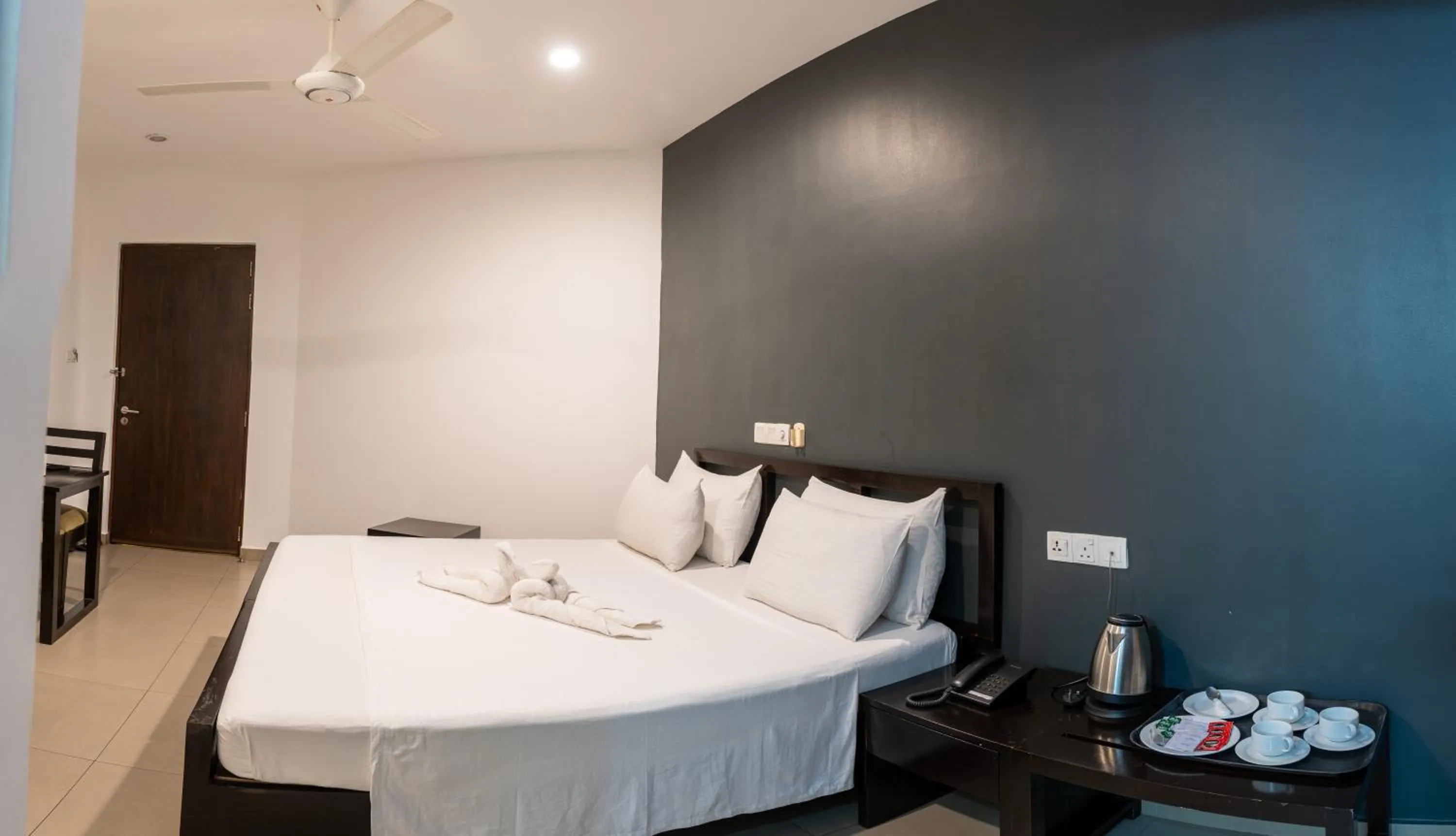 Bed in Saninro Hotel - Ragama