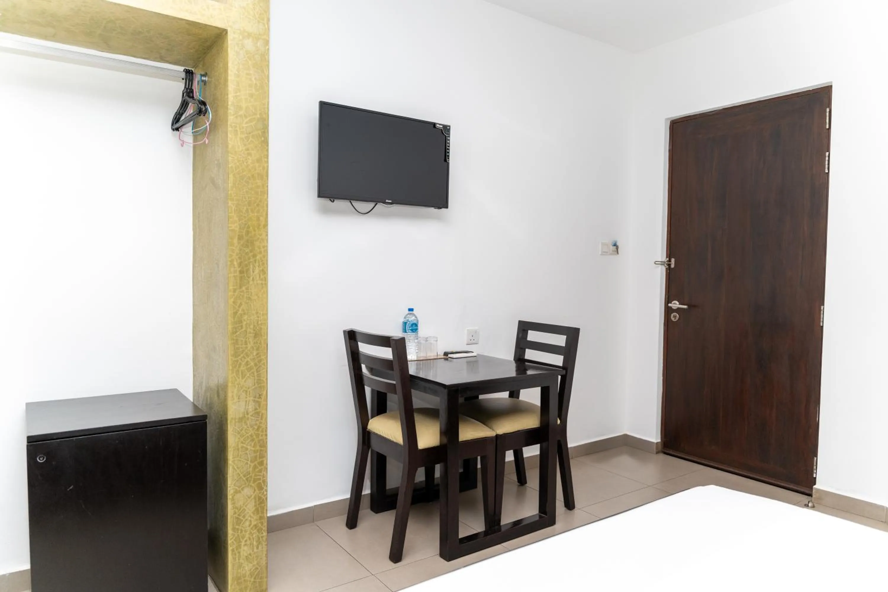 TV and multimedia in Saninro Hotel - Ragama