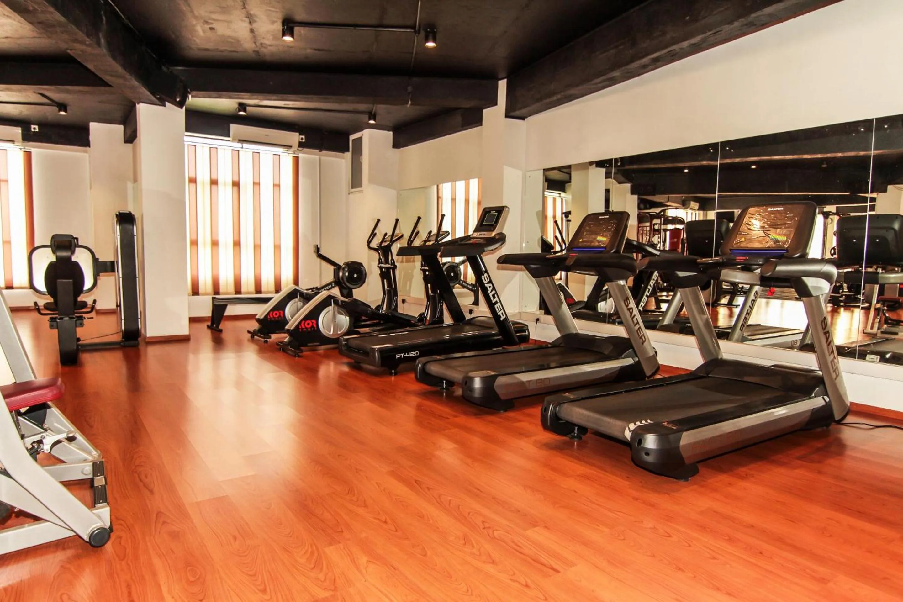 Fitness centre/facilities in Saninro Hotel - Ragama