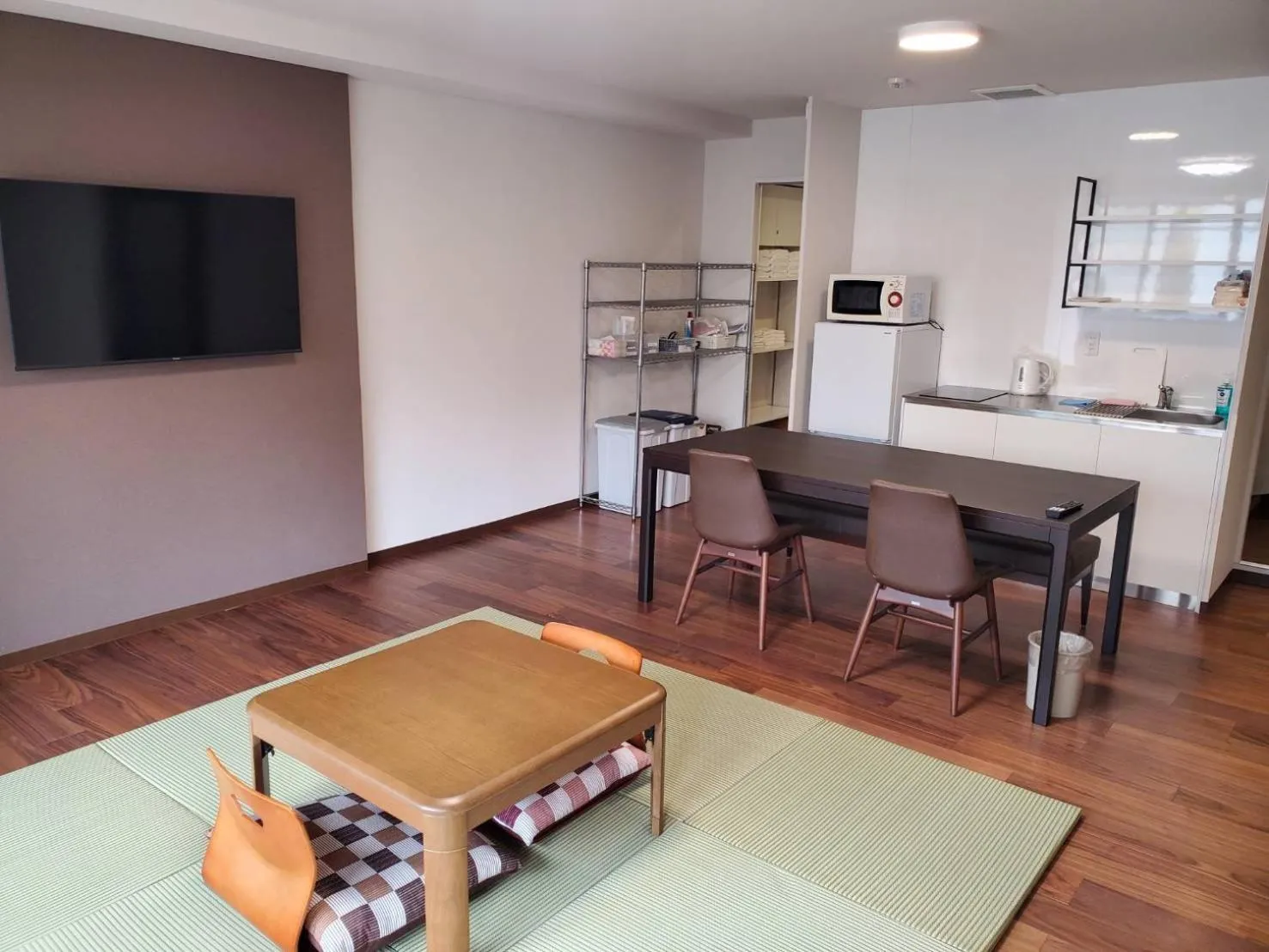 Photo of the whole room in City Pension Zem