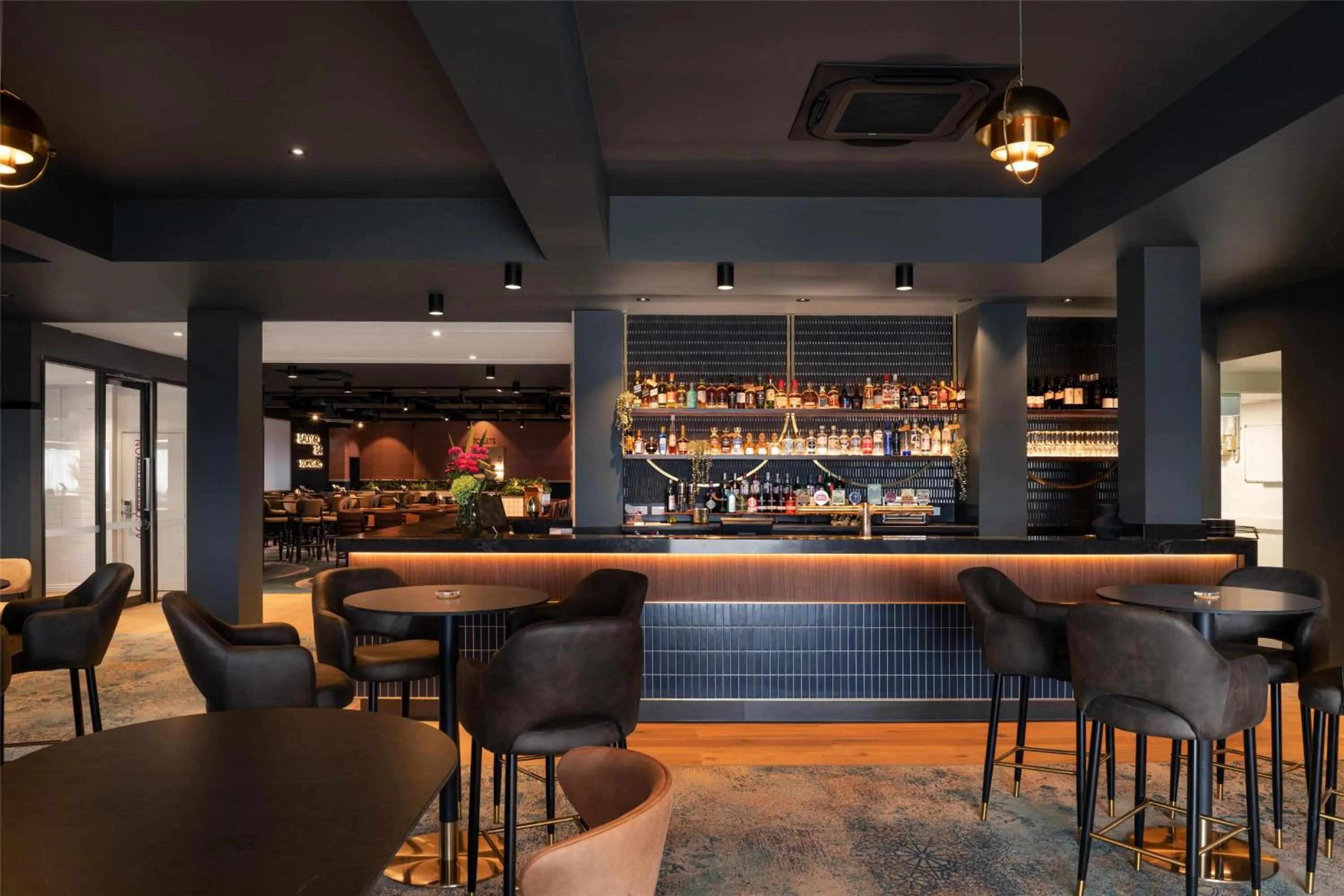 Food and drinks in Nightcap at Camp Hill Hotel