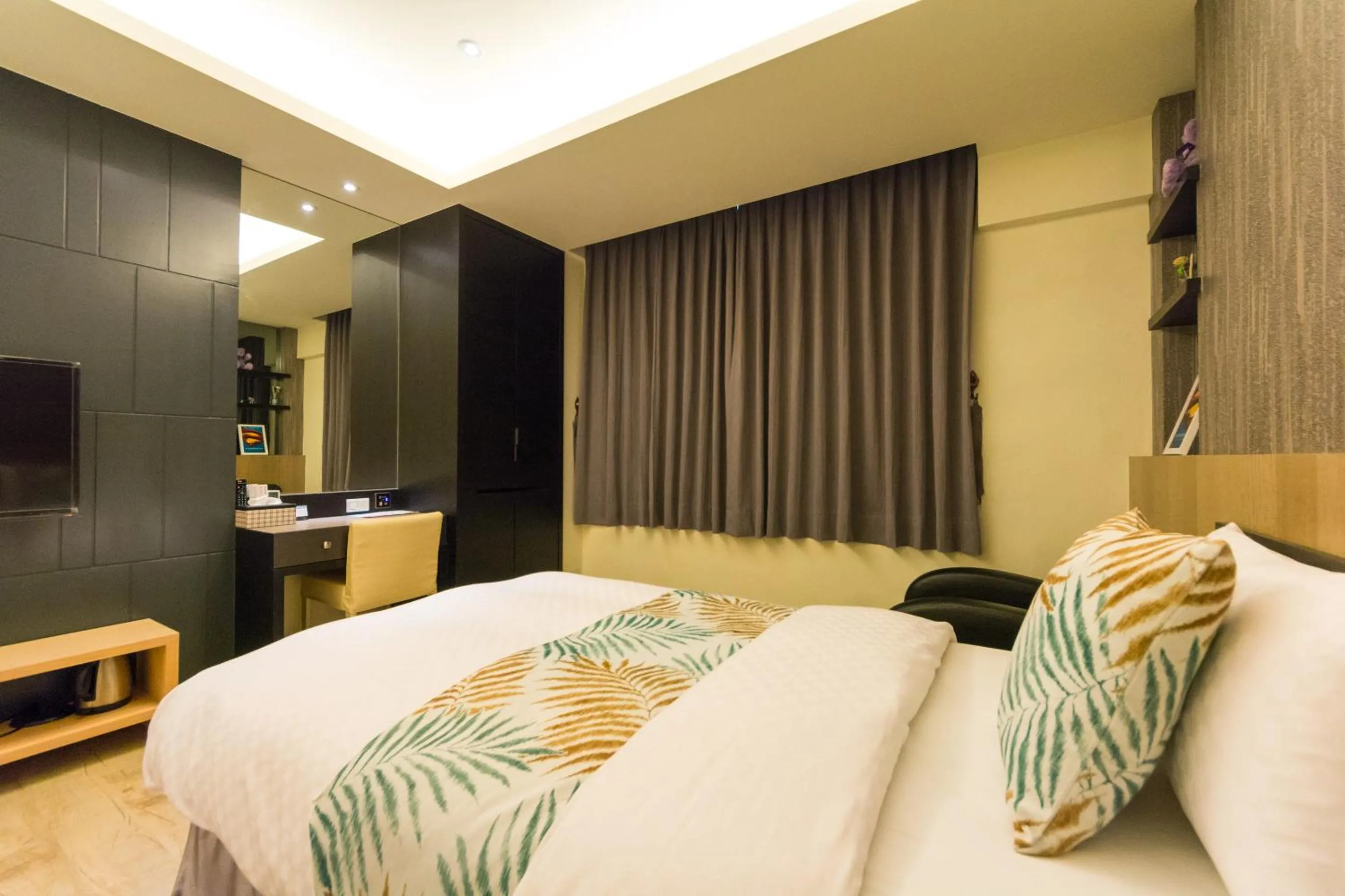 Decorative detail, Bed in W Hostel